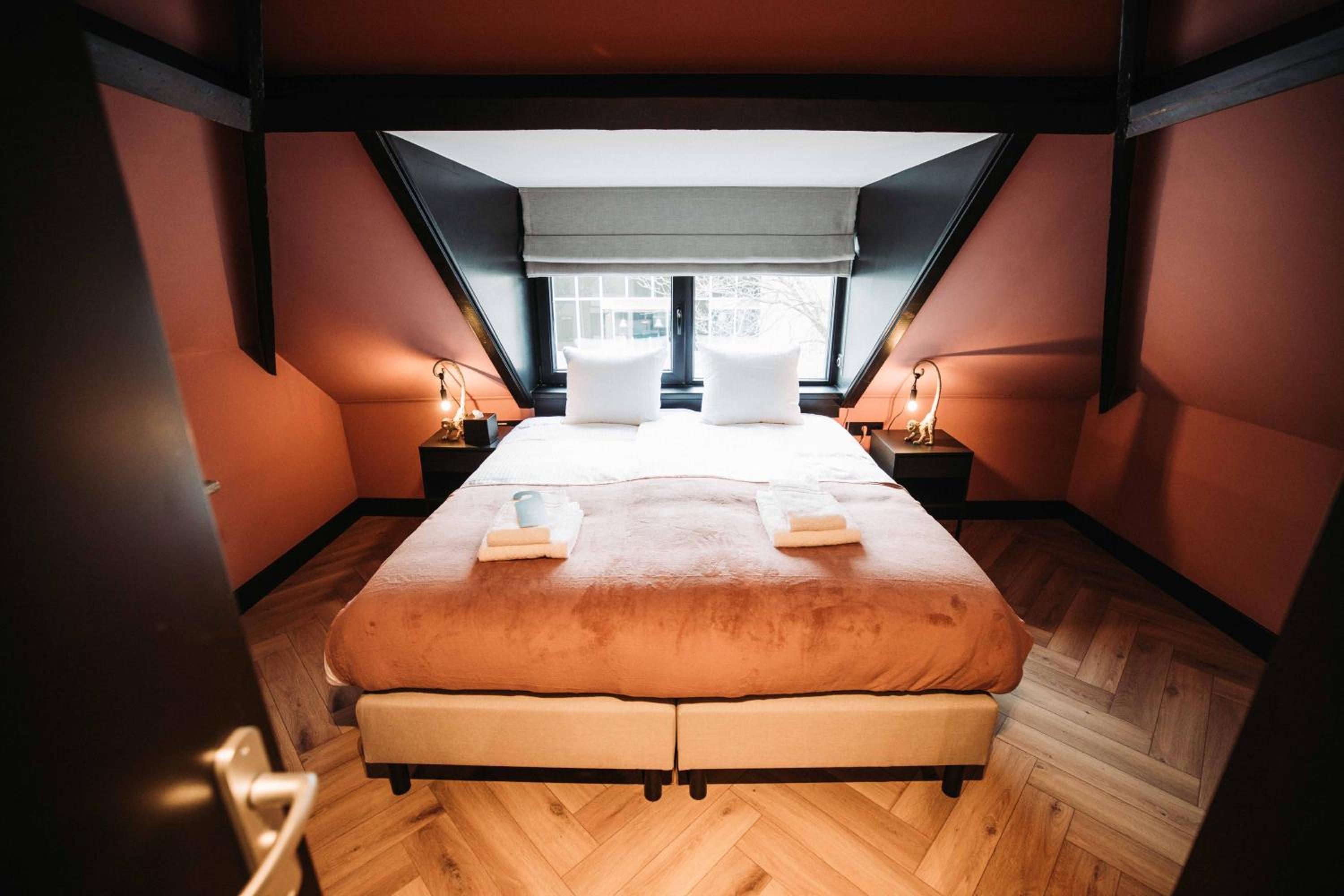 Small Double Room - Photo 1