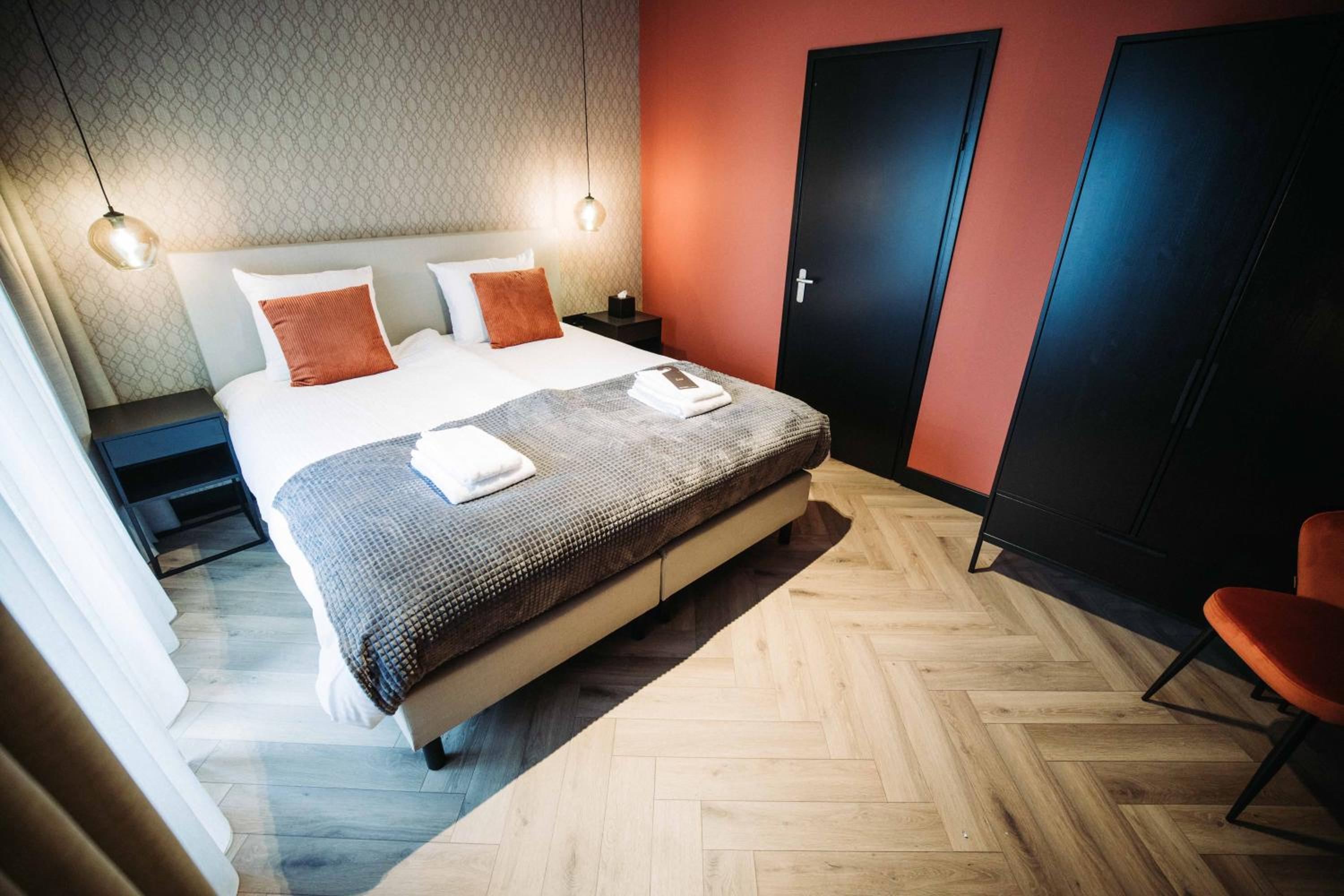 Deluxe Double Room with Balcony photo 1