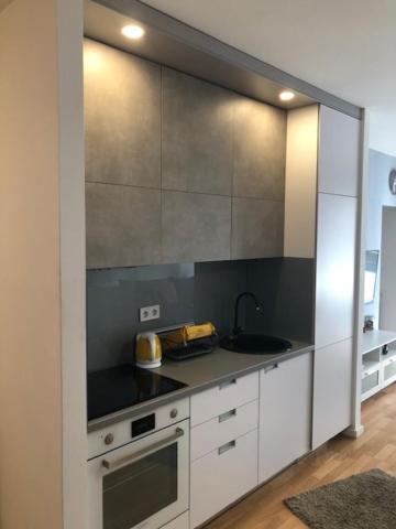 Apartment with Balcony - Photo 34