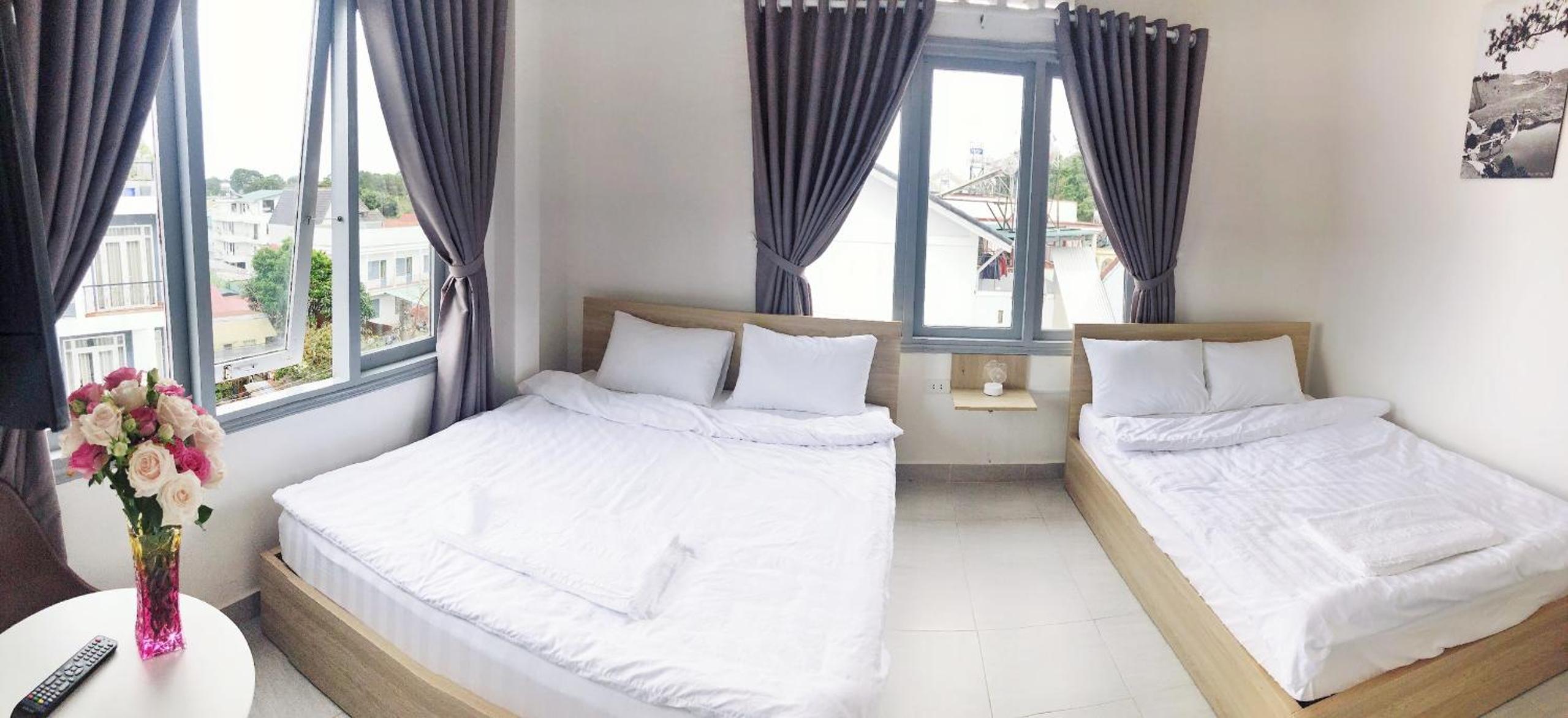 Superior Quadruple Room - Photo 4