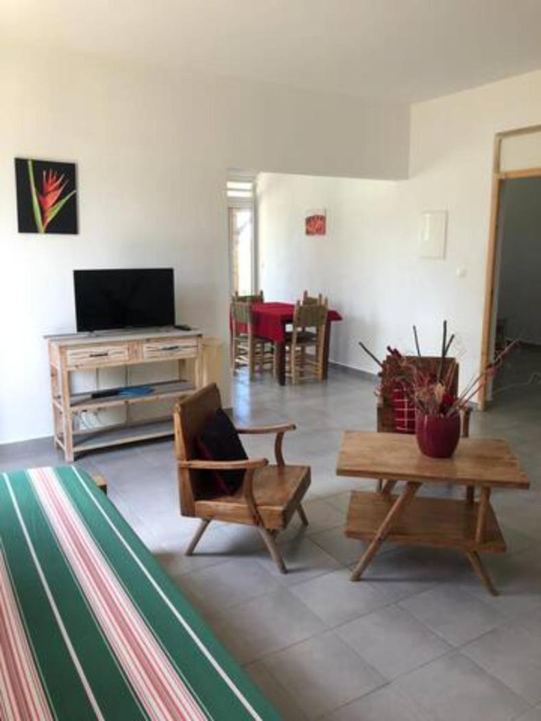 One-Bedroom House photo 3