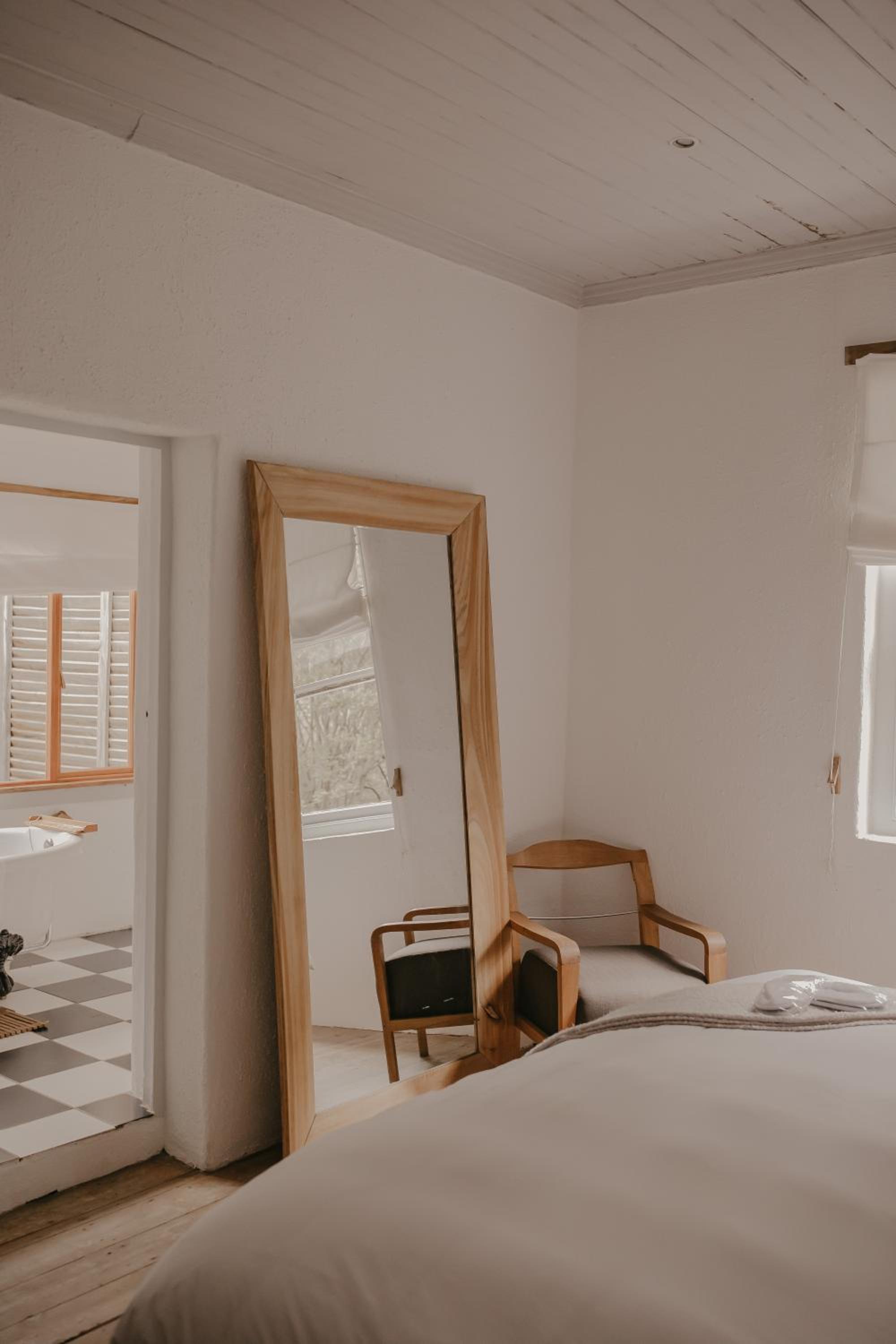 Standard King Room photo 1