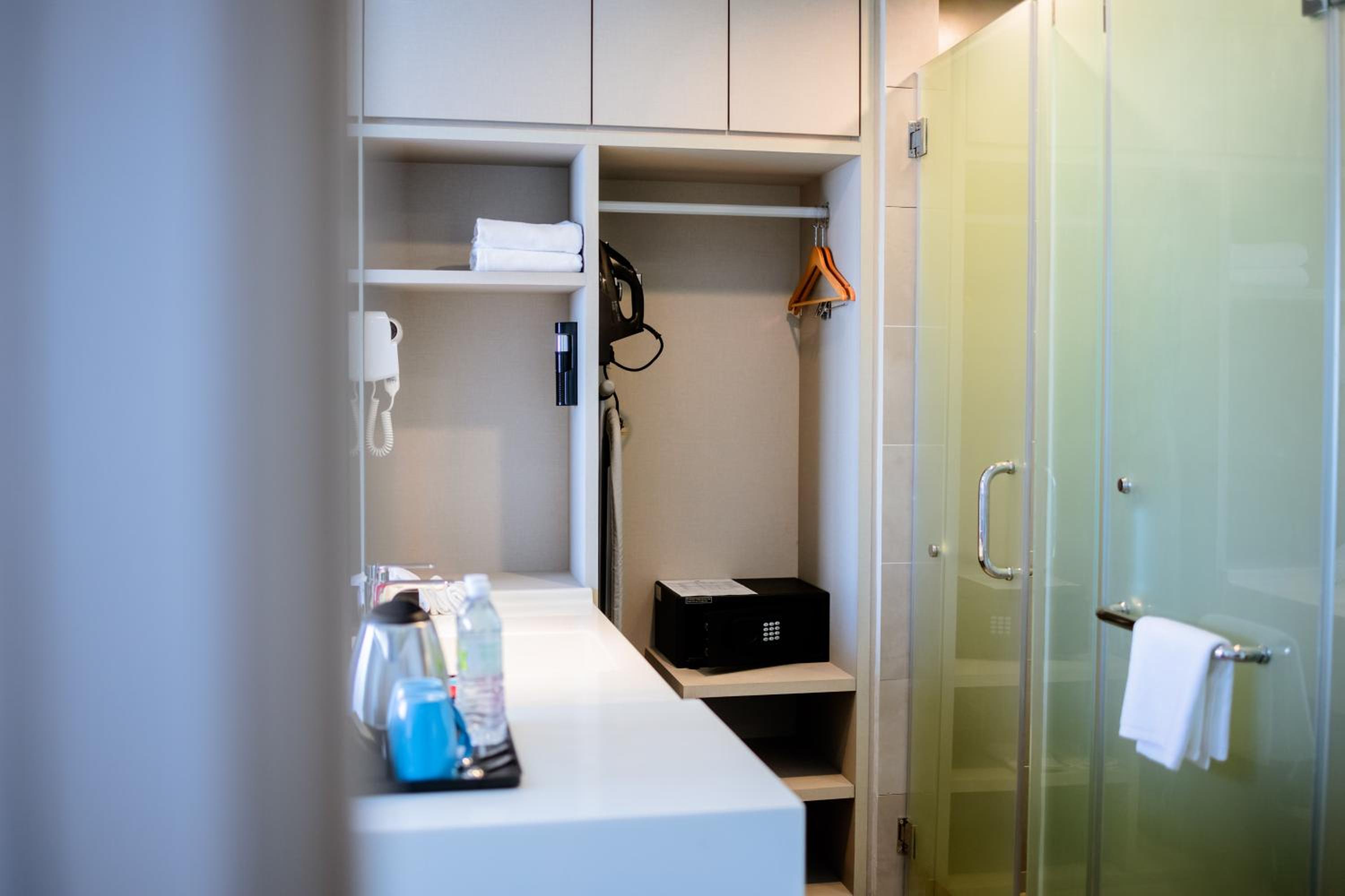 Superior Twin Room - Photo 4