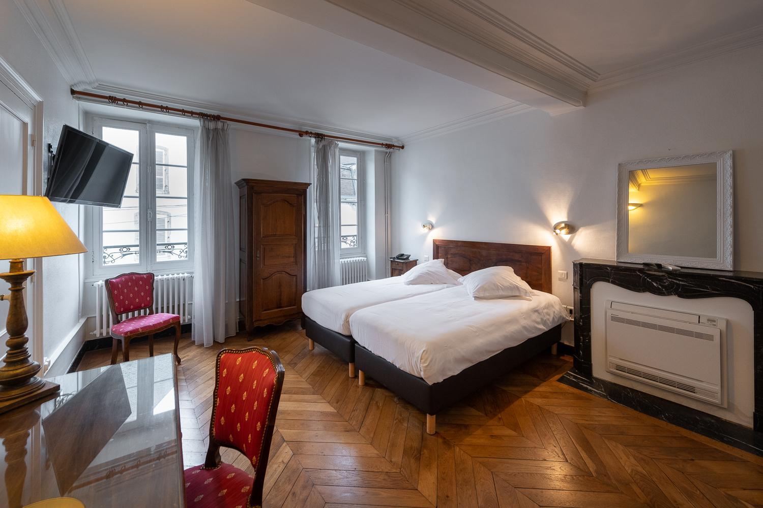 Superior Double or Twin Room photo 1