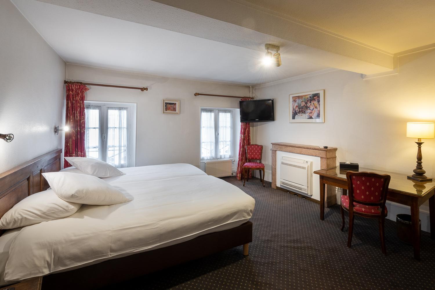 Superior Double or Twin Room photo 2