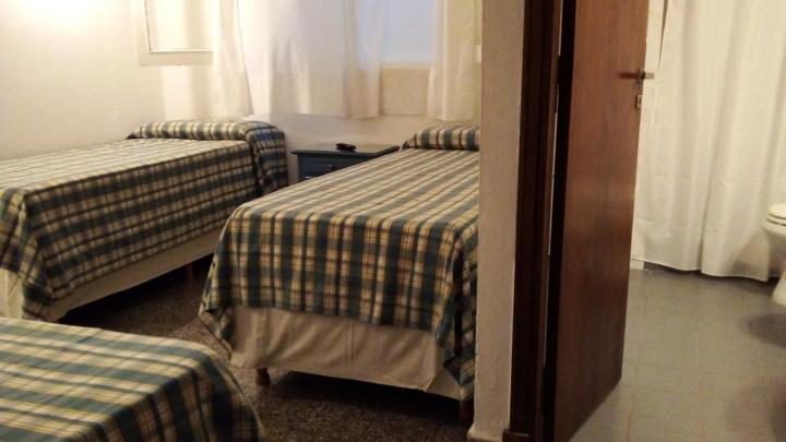 Basic Triple Room photo 1