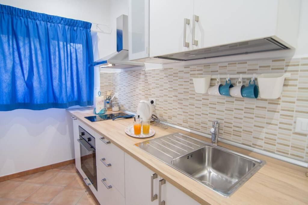 One-Bedroom Apartment - Photo 12