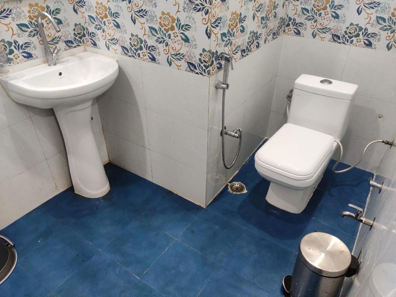 Deluxe Double Room - Photo 17