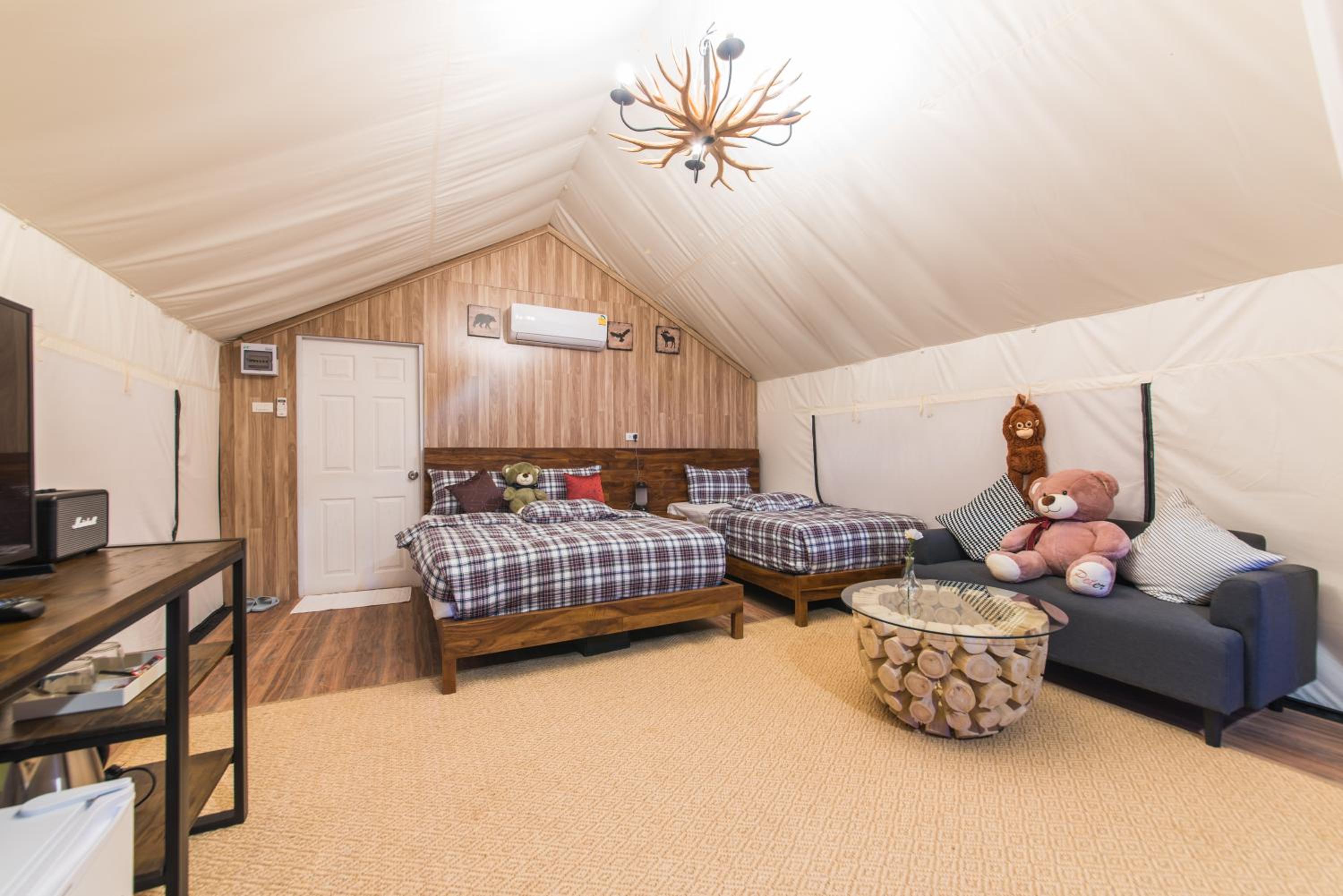 Tent - Photo 9