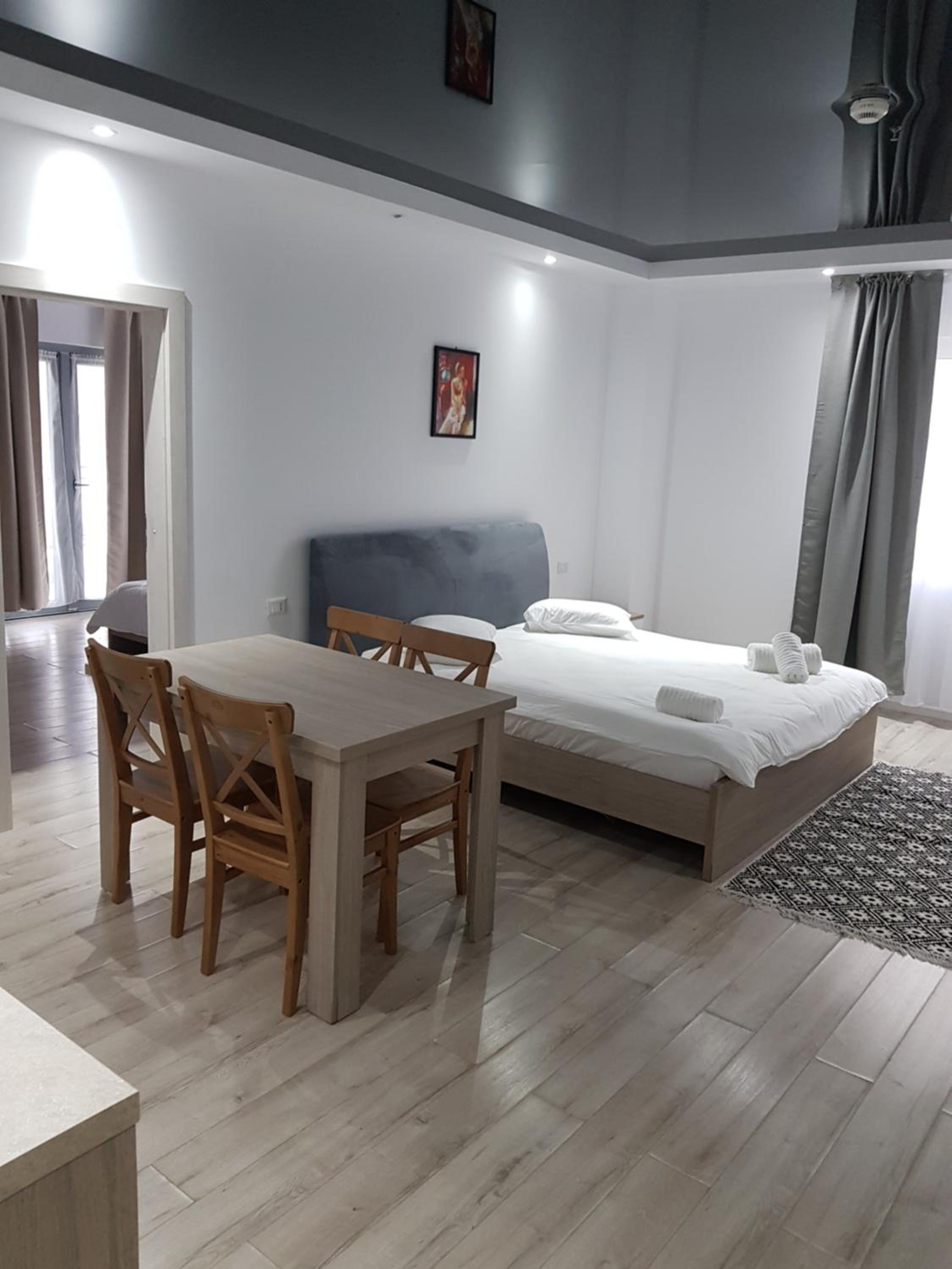 Two-Bedroom Apartment - Photo 2