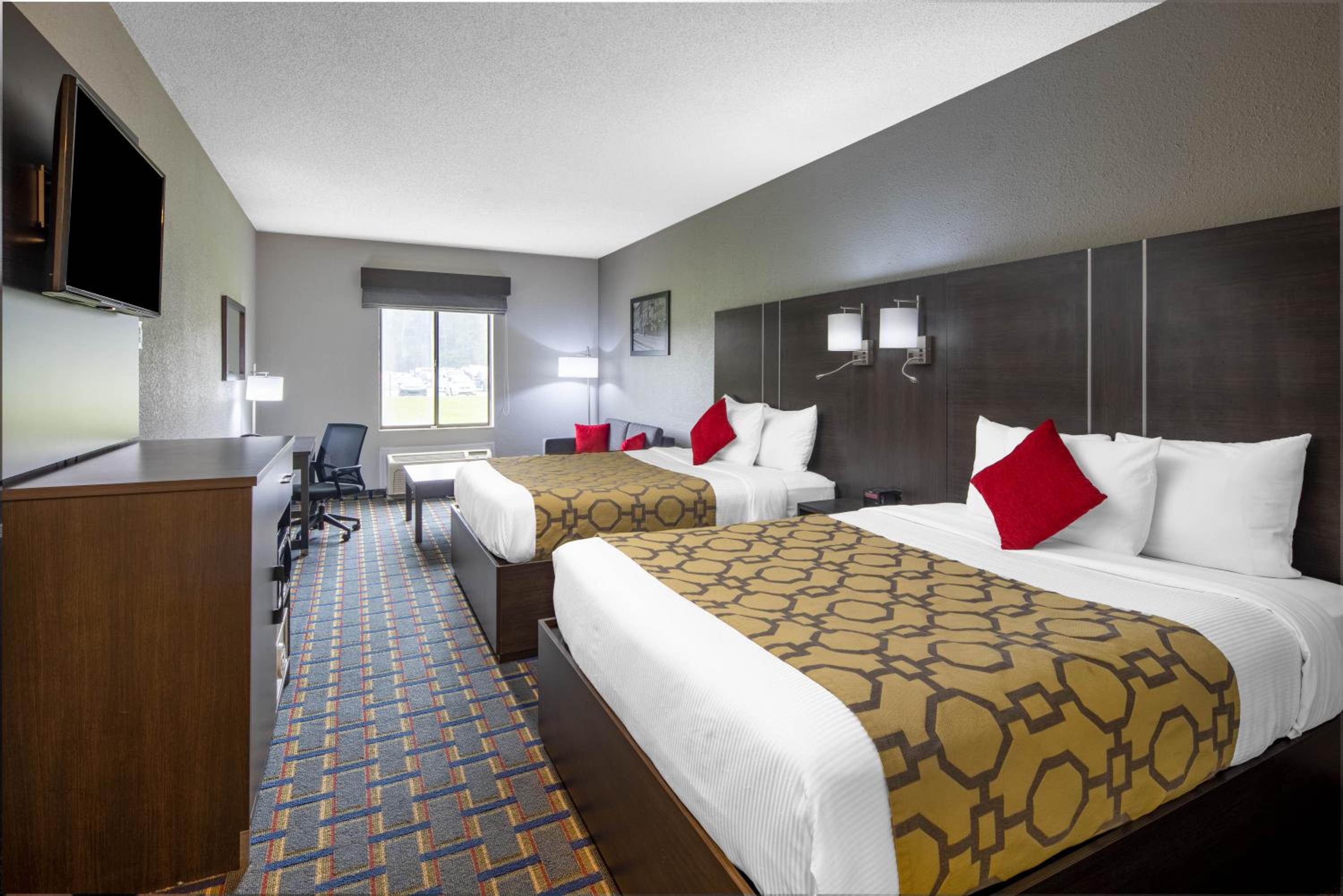 Junior Suite with Two Queen Beds - Non-Smoking - Photo 2