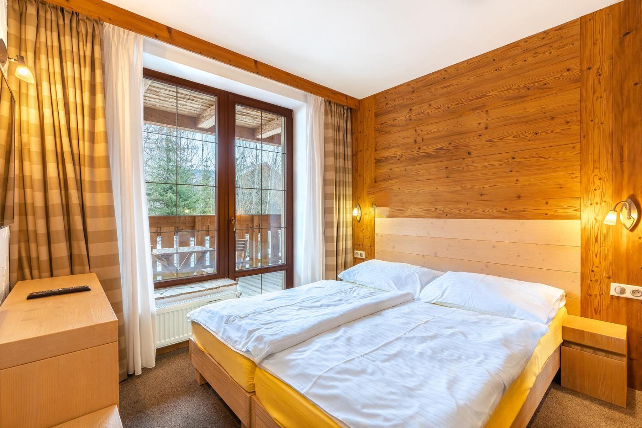 One-bedroom Apartment in Residence Building