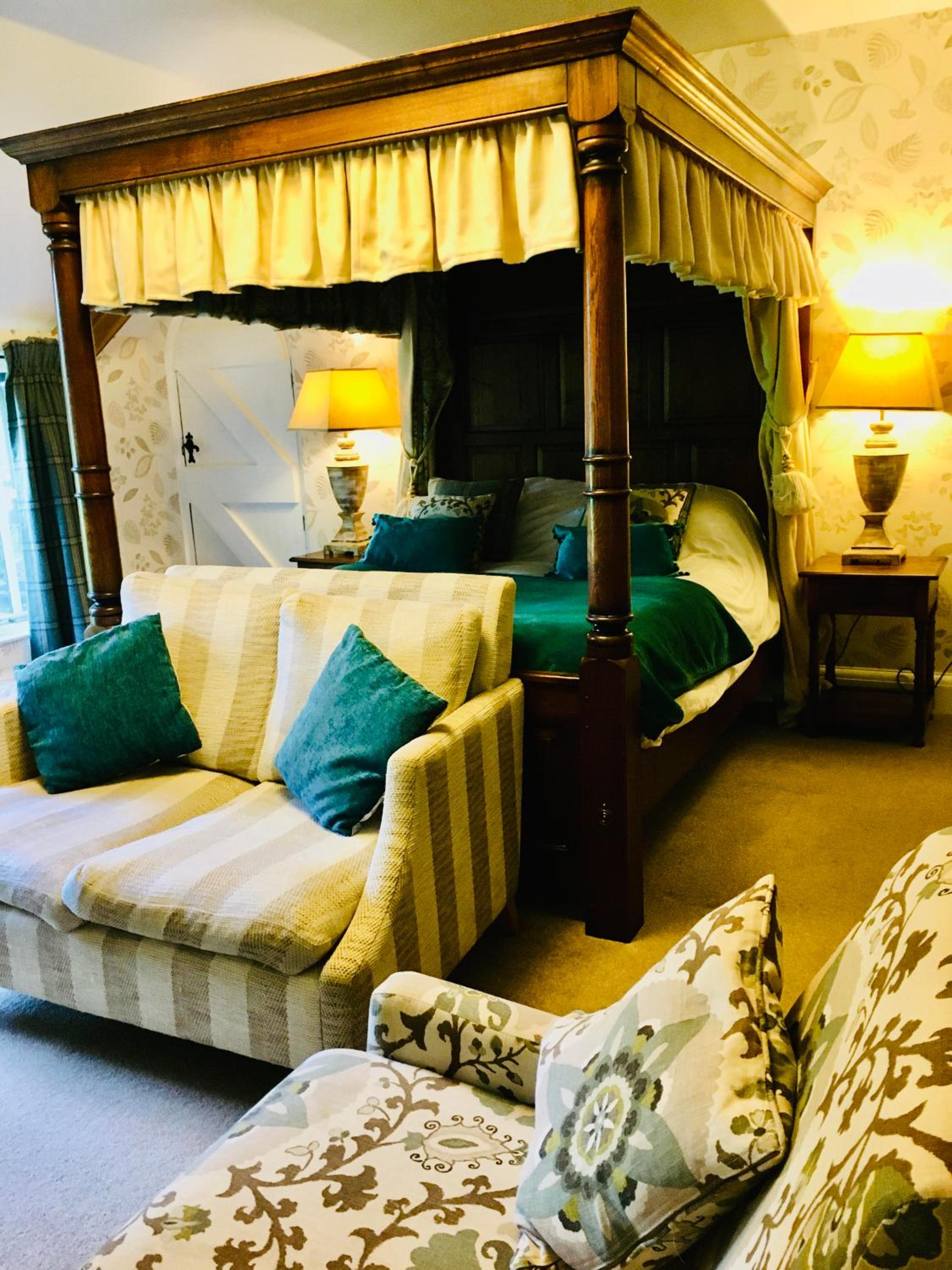 Bracken Suite photo 1