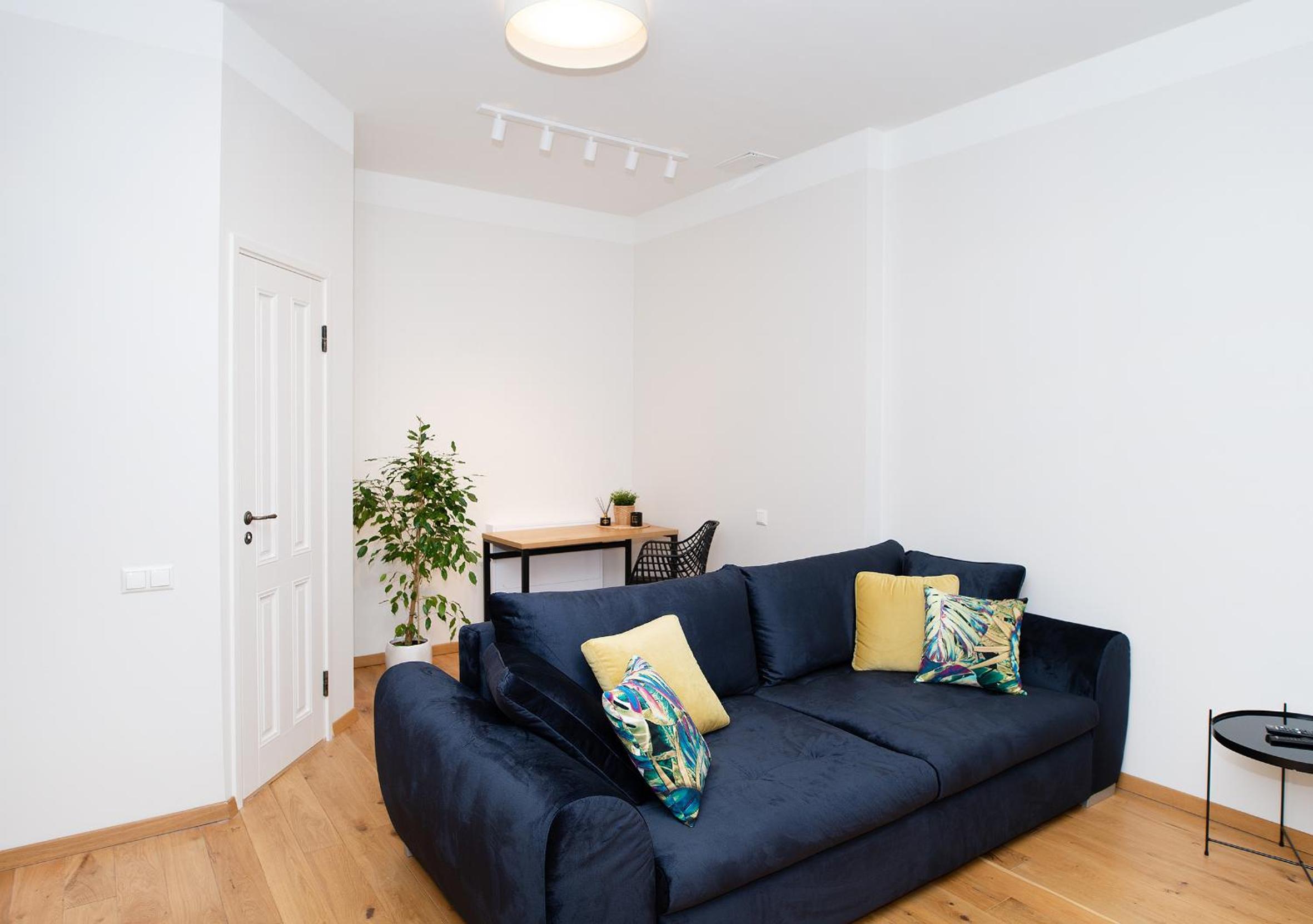 Two-Bedroom Apartment - Photo 19