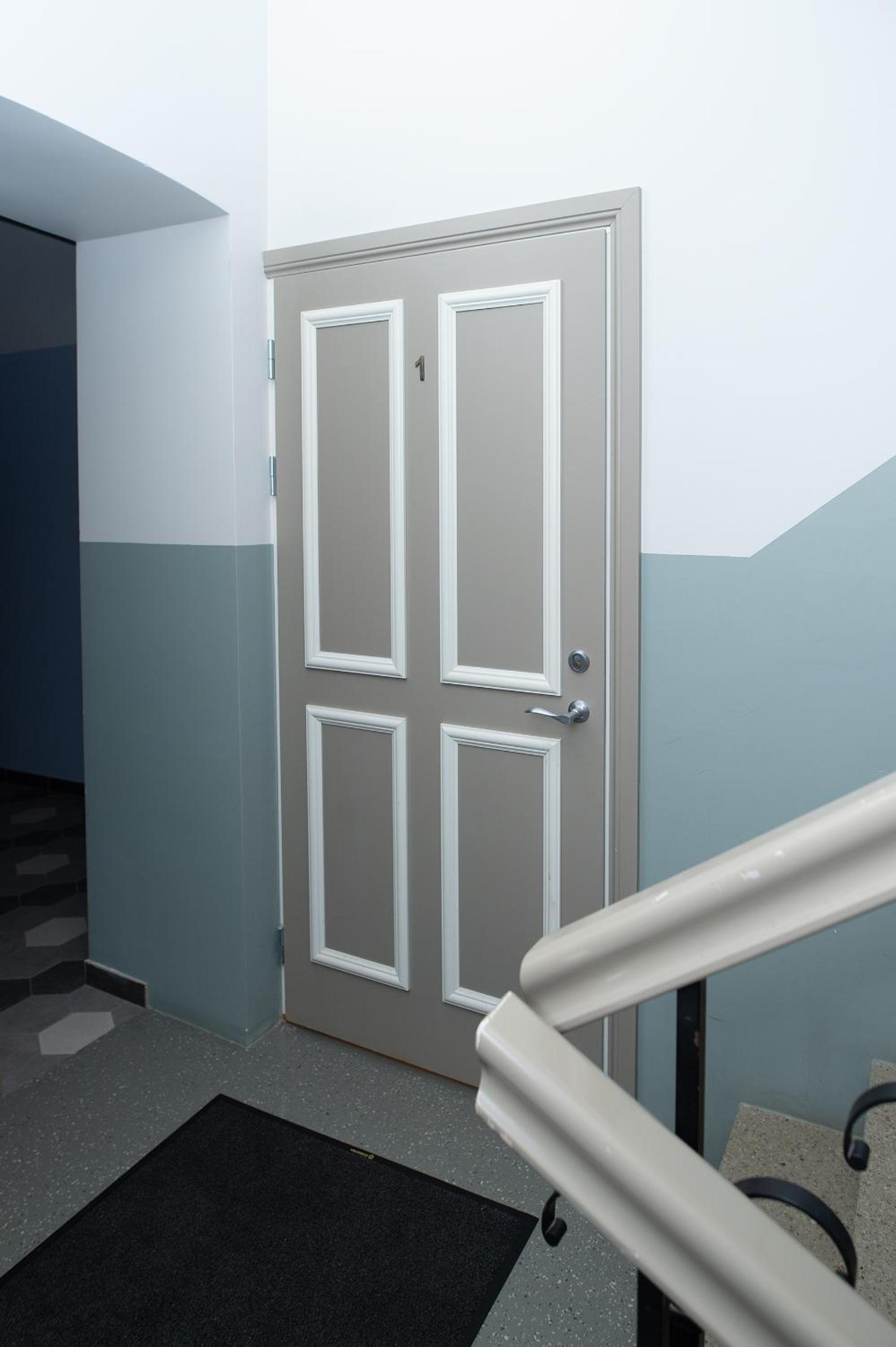 Two-Bedroom Apartment - Photo 3