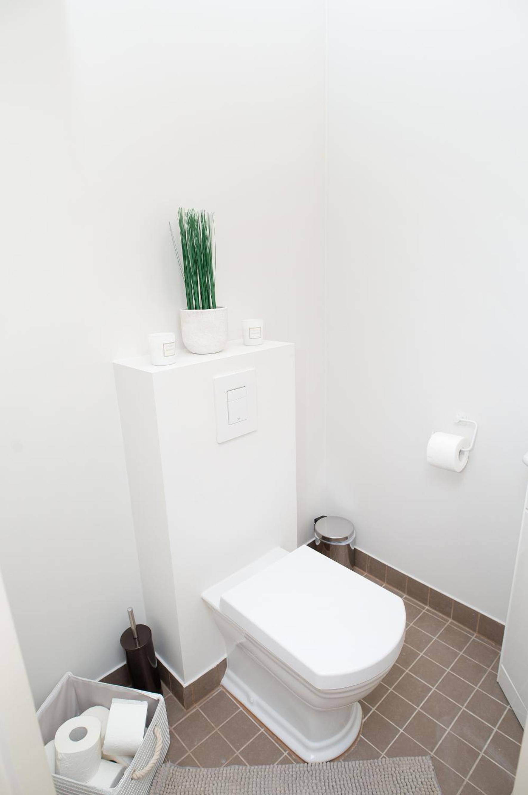 Two-Bedroom Apartment - Photo 7