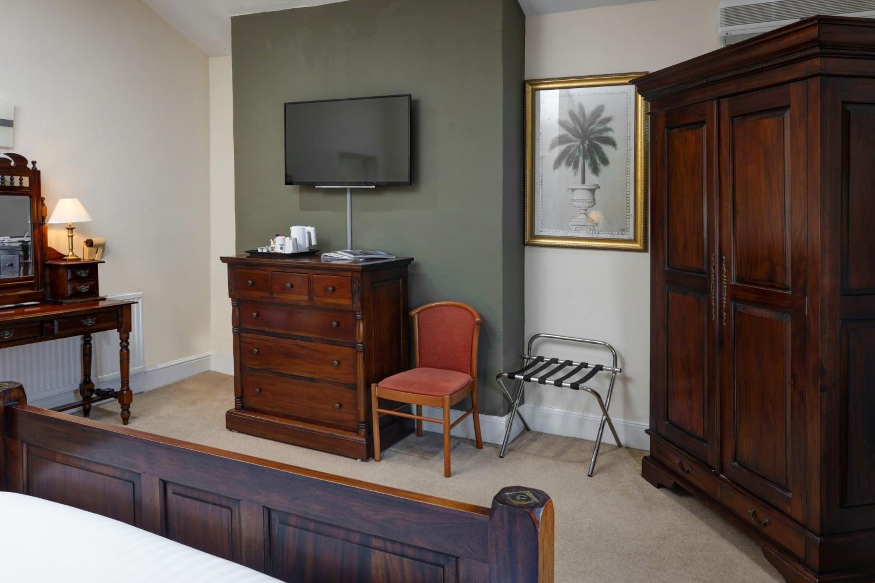 Superior Queen Room - Photo 11