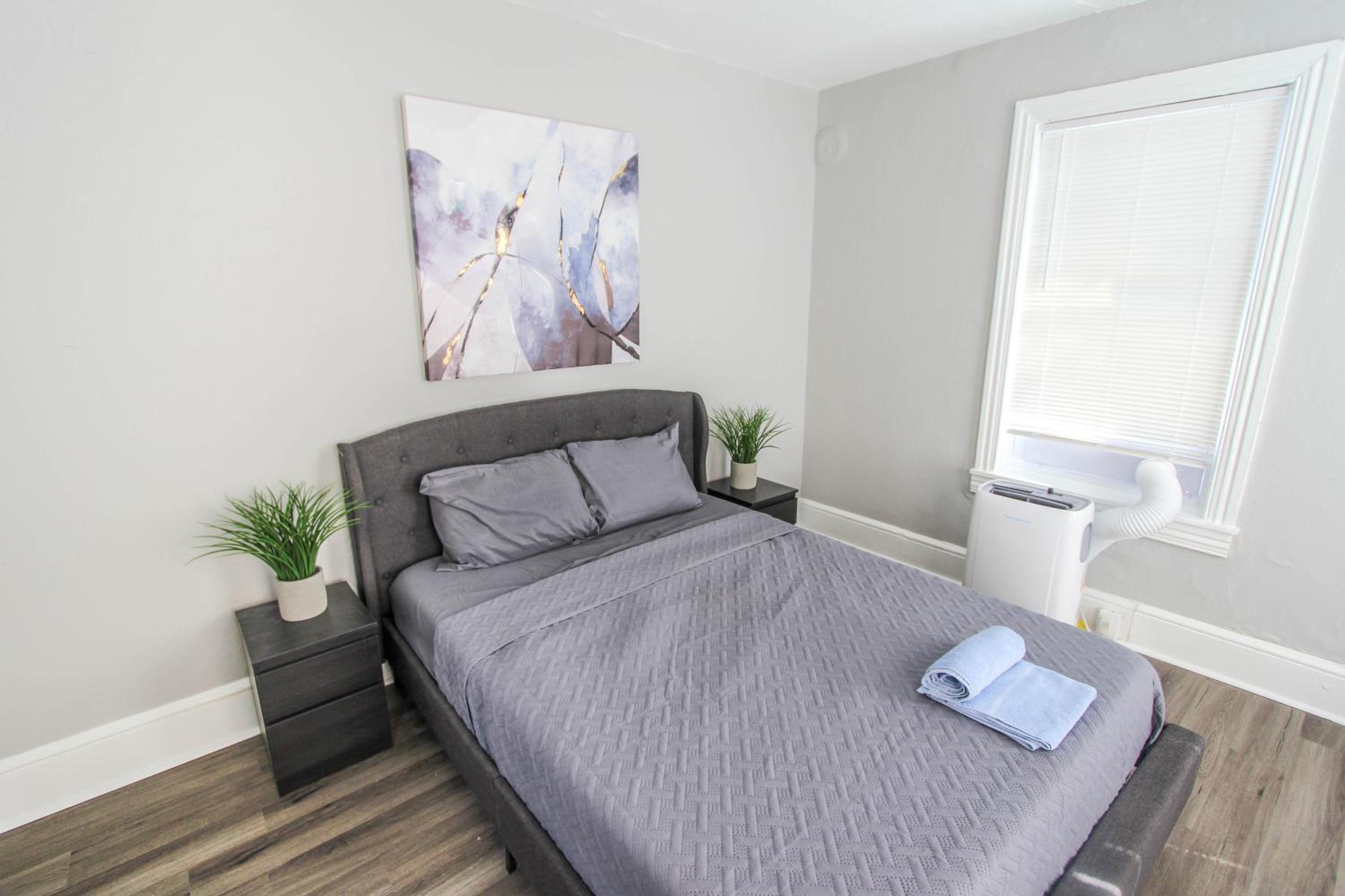Budget Double Room - Photo 2