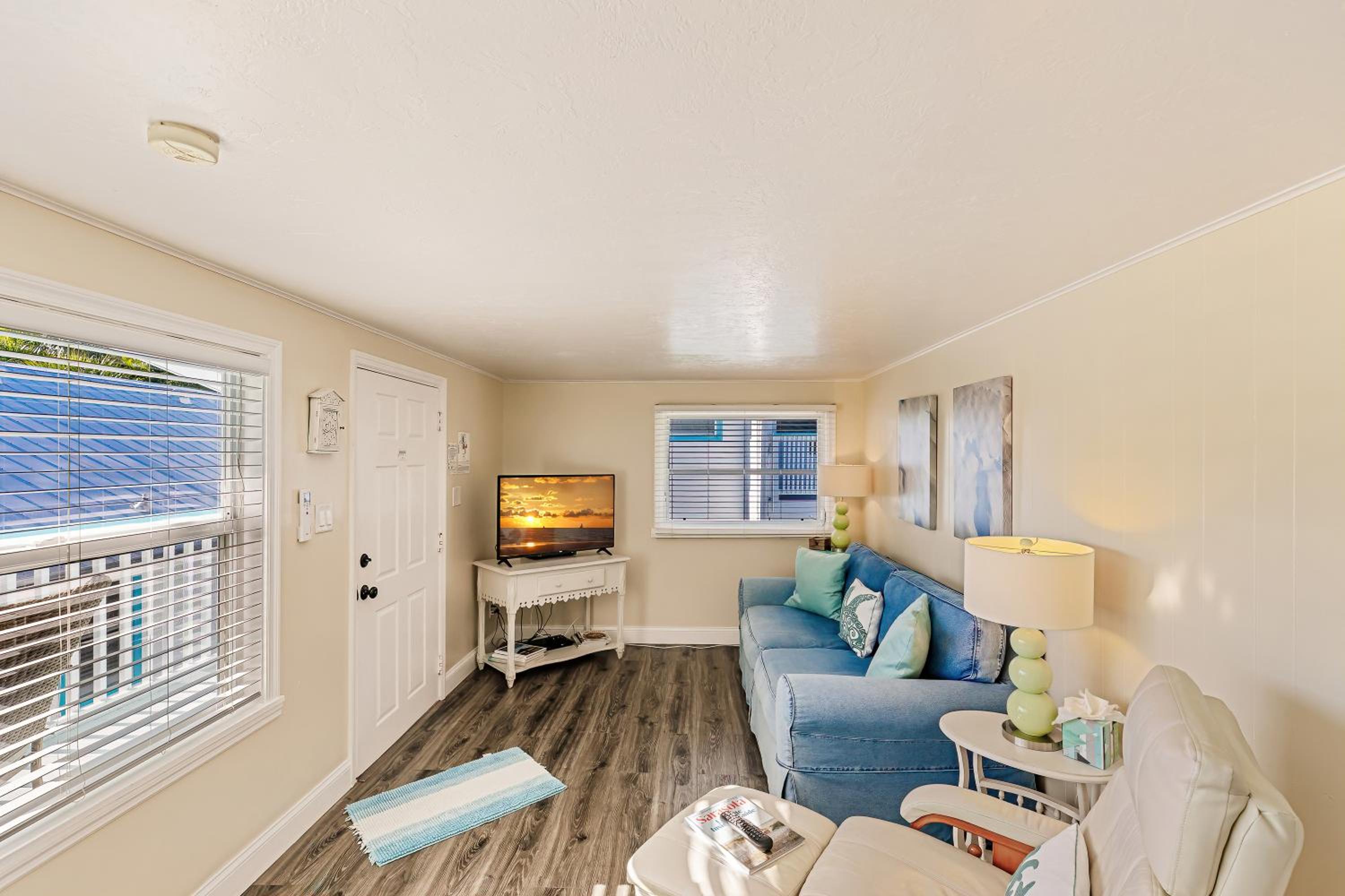 Apartment with Balcony