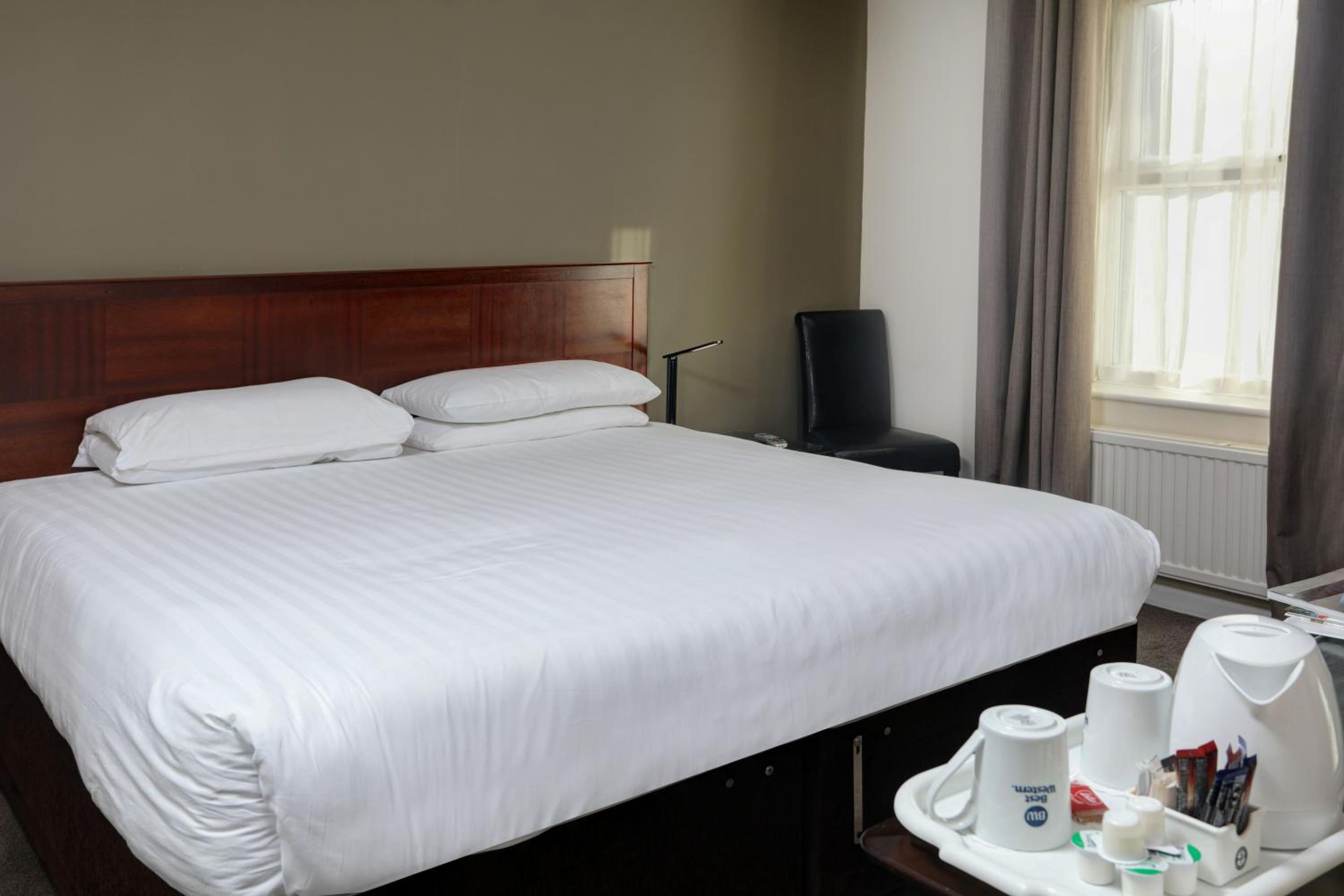 Standard Double Room - Non-Smoking - Photo 7