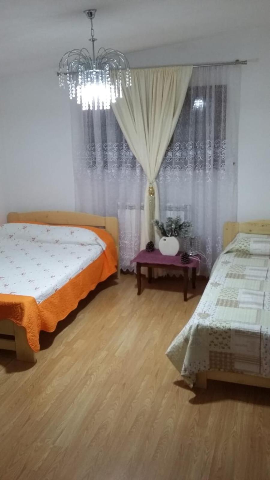 Triple Room with Private Bathroom - Photo 3