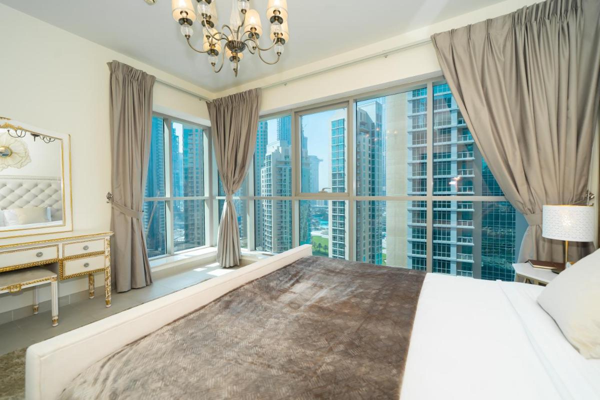 Deluxe Apartment photo 2