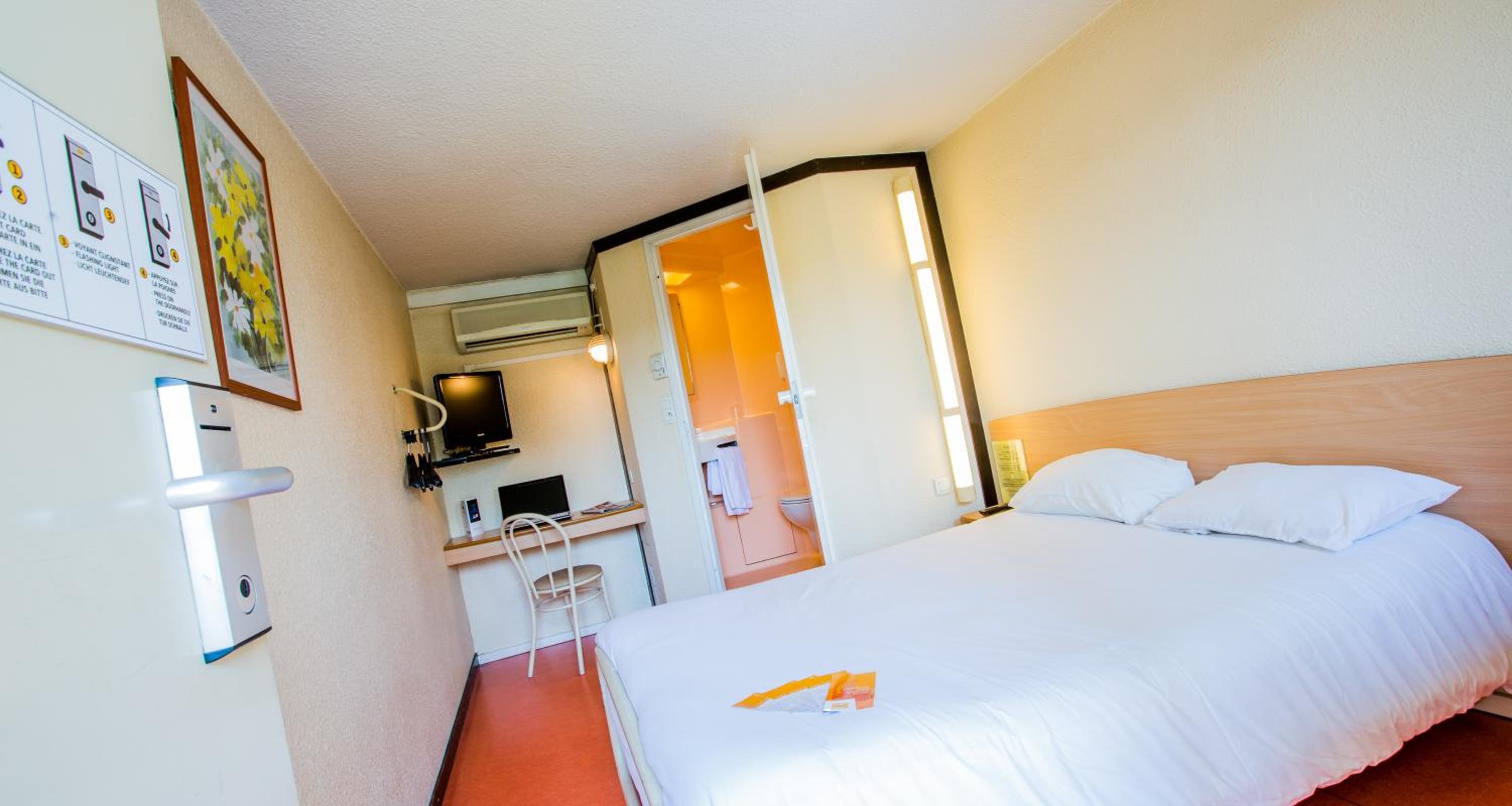 Double Room - Photo 1