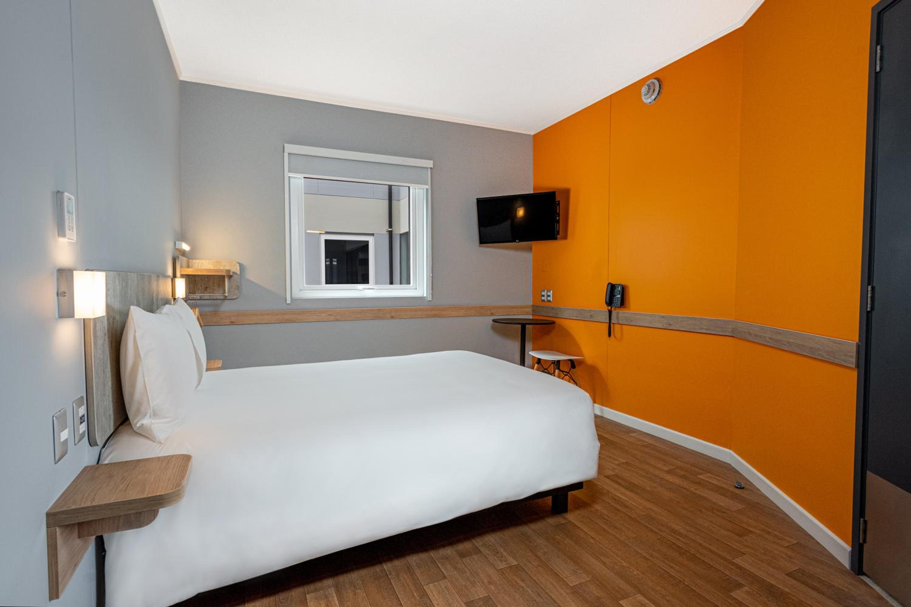Standard Double Room - Photo 3