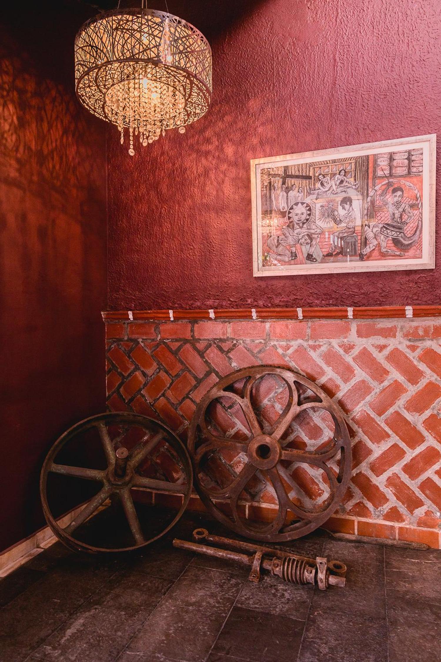 Standard King Room - Photo 2