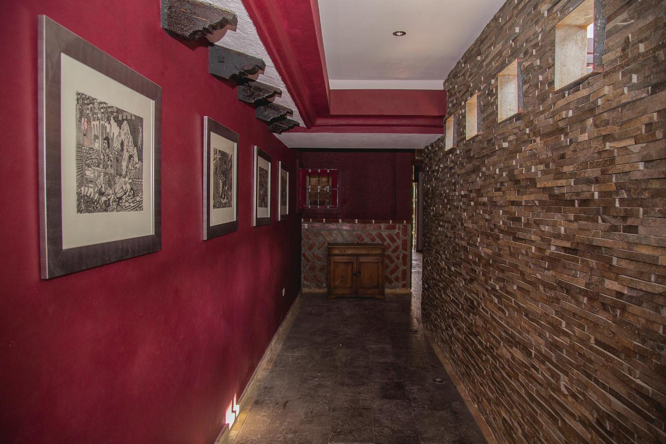 King Suite - Photo 3
