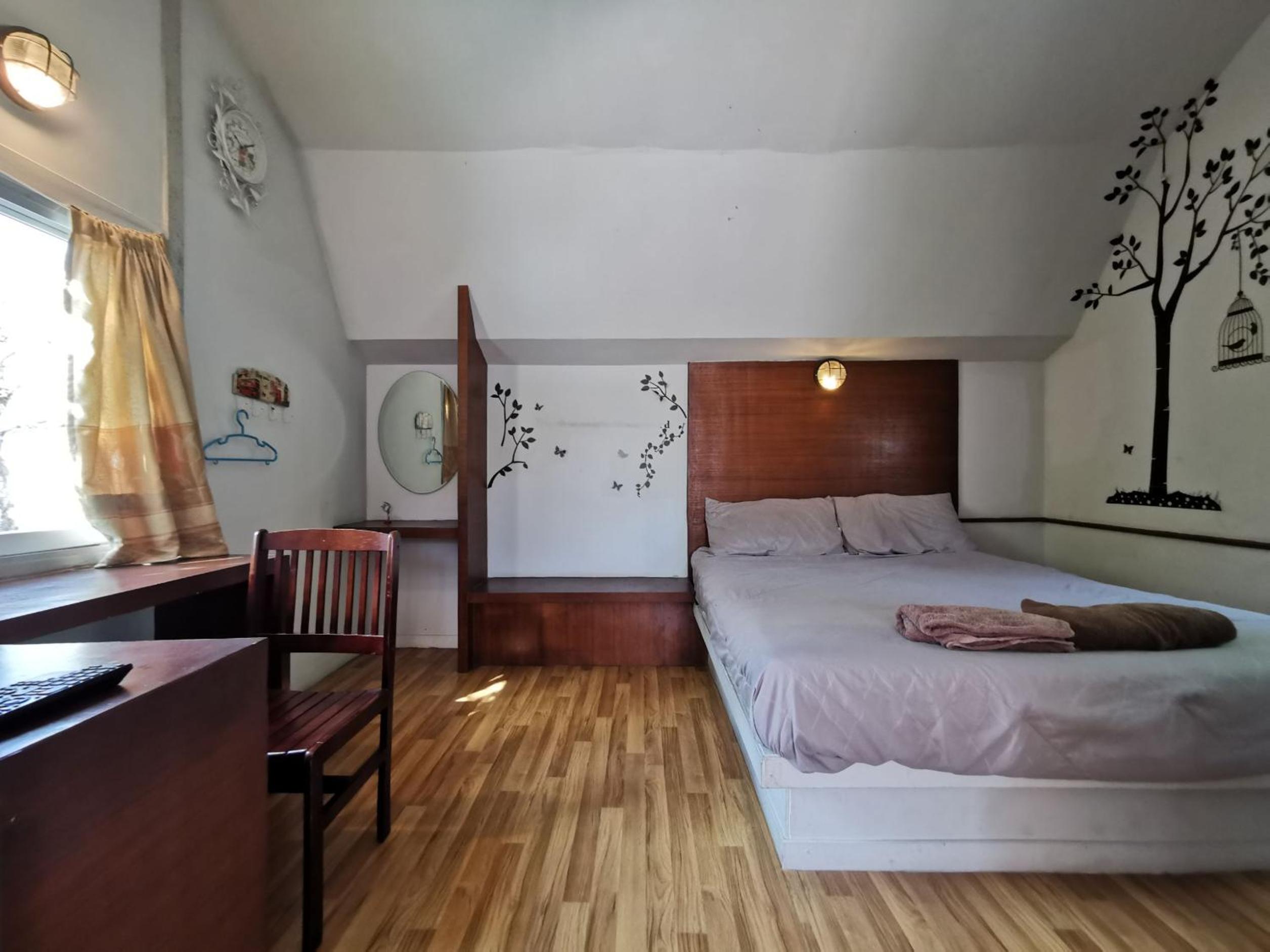 Superior Bungalow photo 1