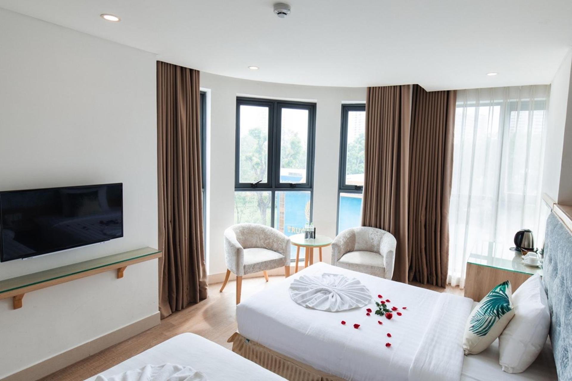Deluxe Twin Room photo 3
