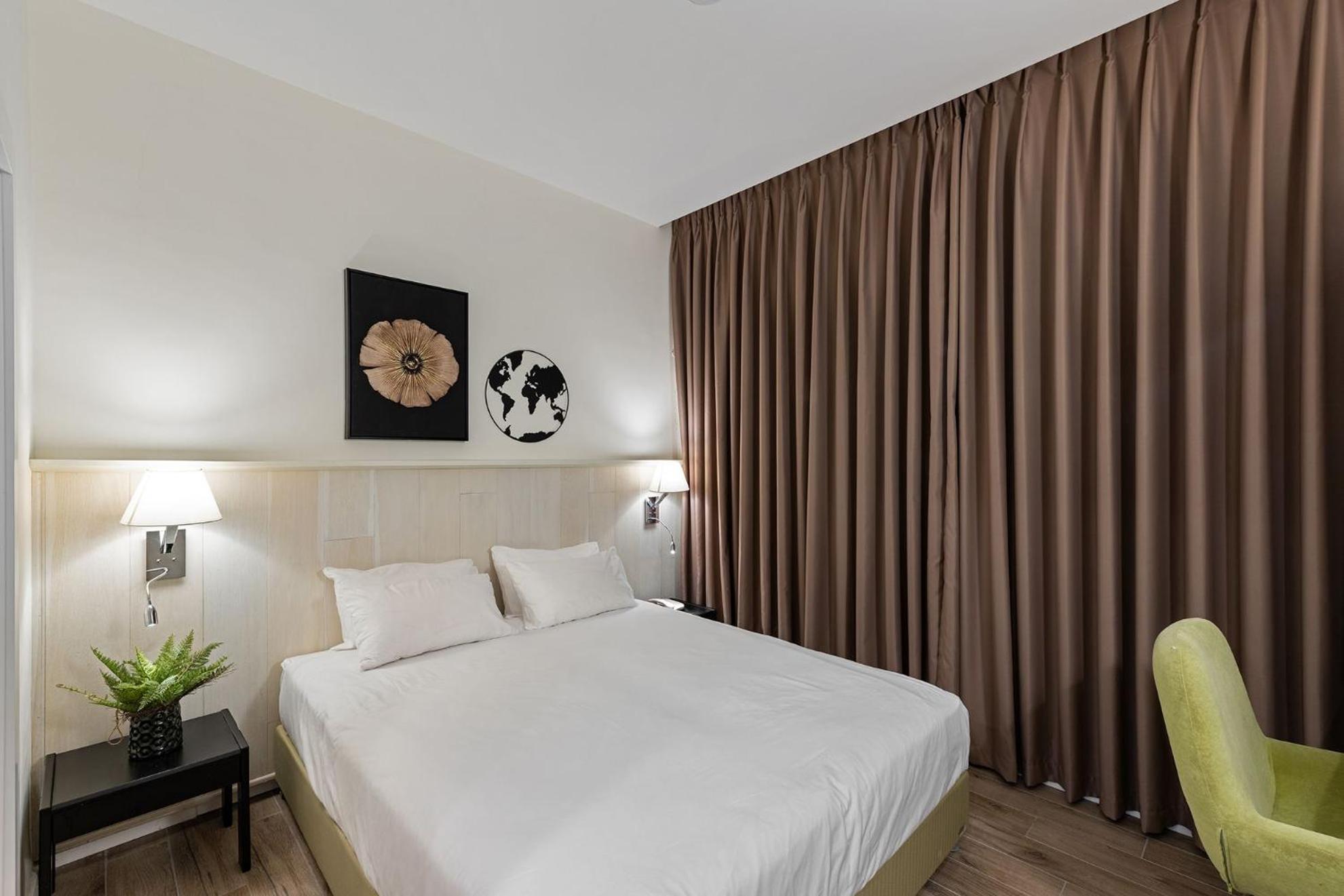Economy Double or Twin Room photo 2