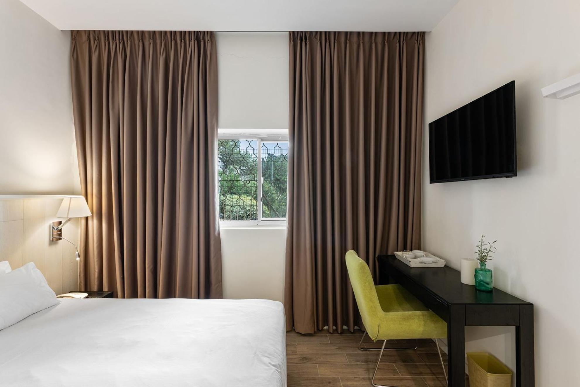 Economy Double or Twin Room photo 1