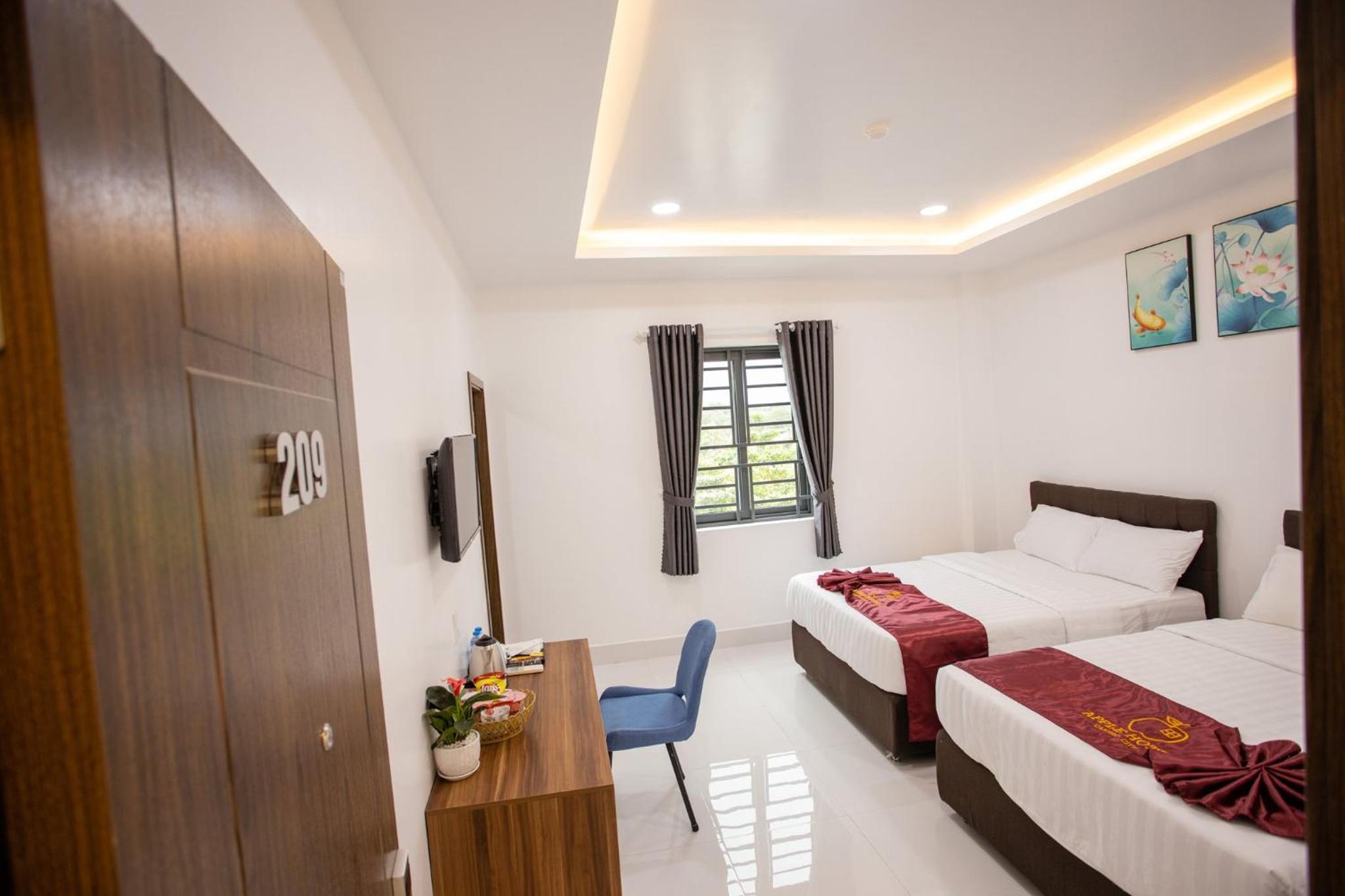 Standard Twin Room - Photo 7