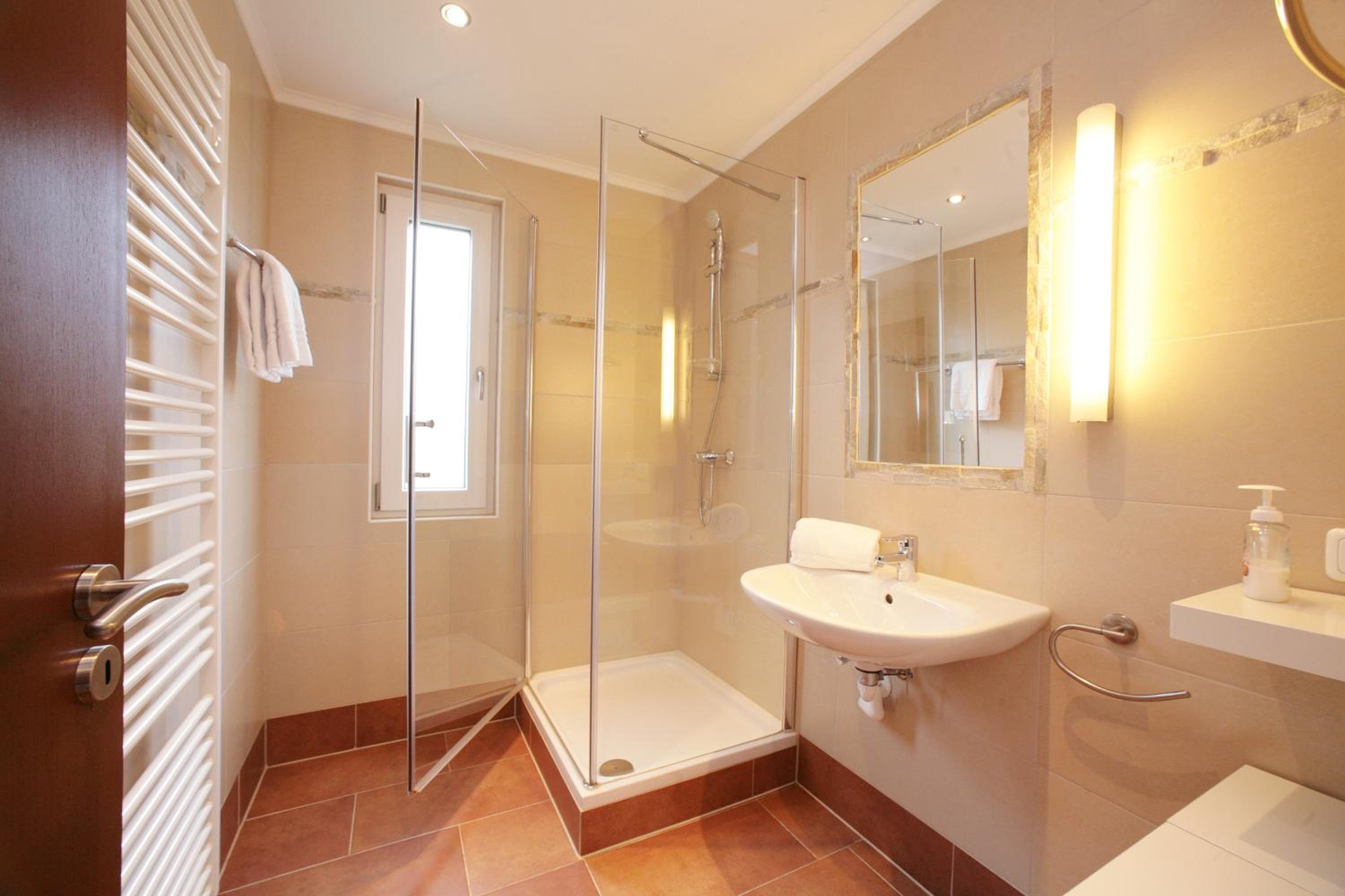Four-Bedroom House photo 2