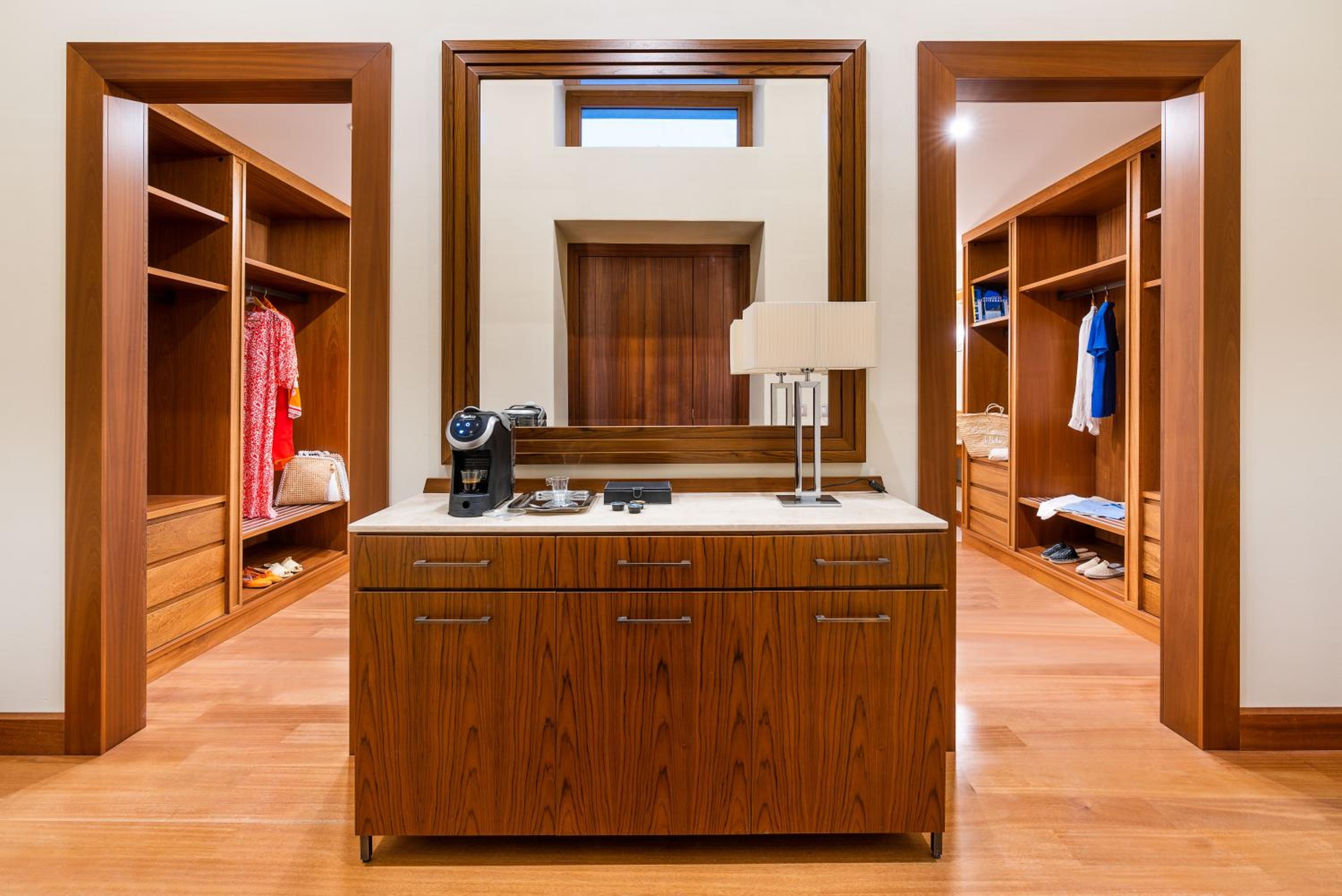 Deluxe Suite - Photo 1