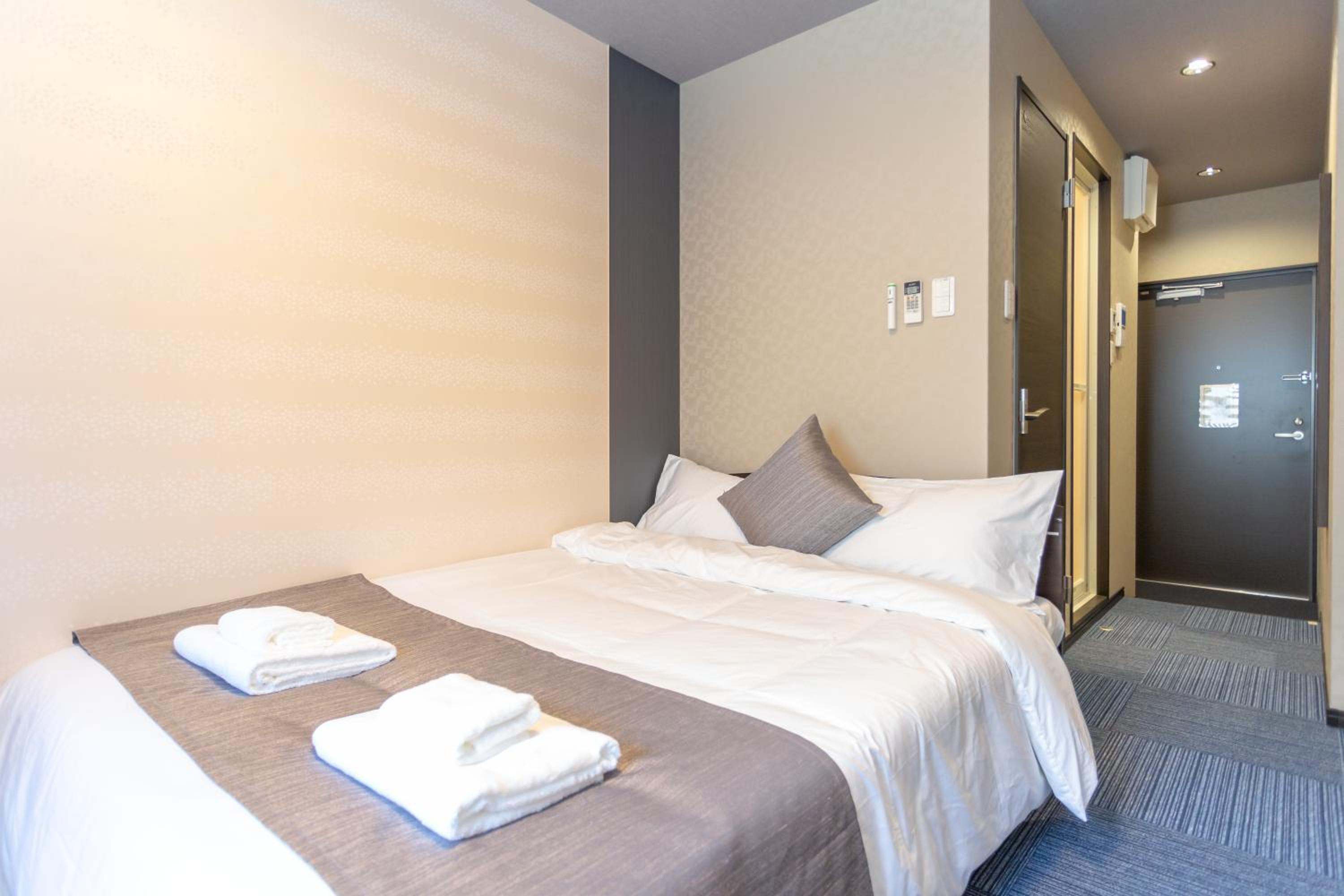 Standard Double Room - Non-Smoking - Photo 5
