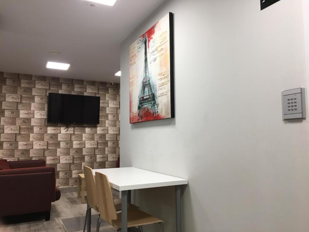 Triple Room - Photo 12
