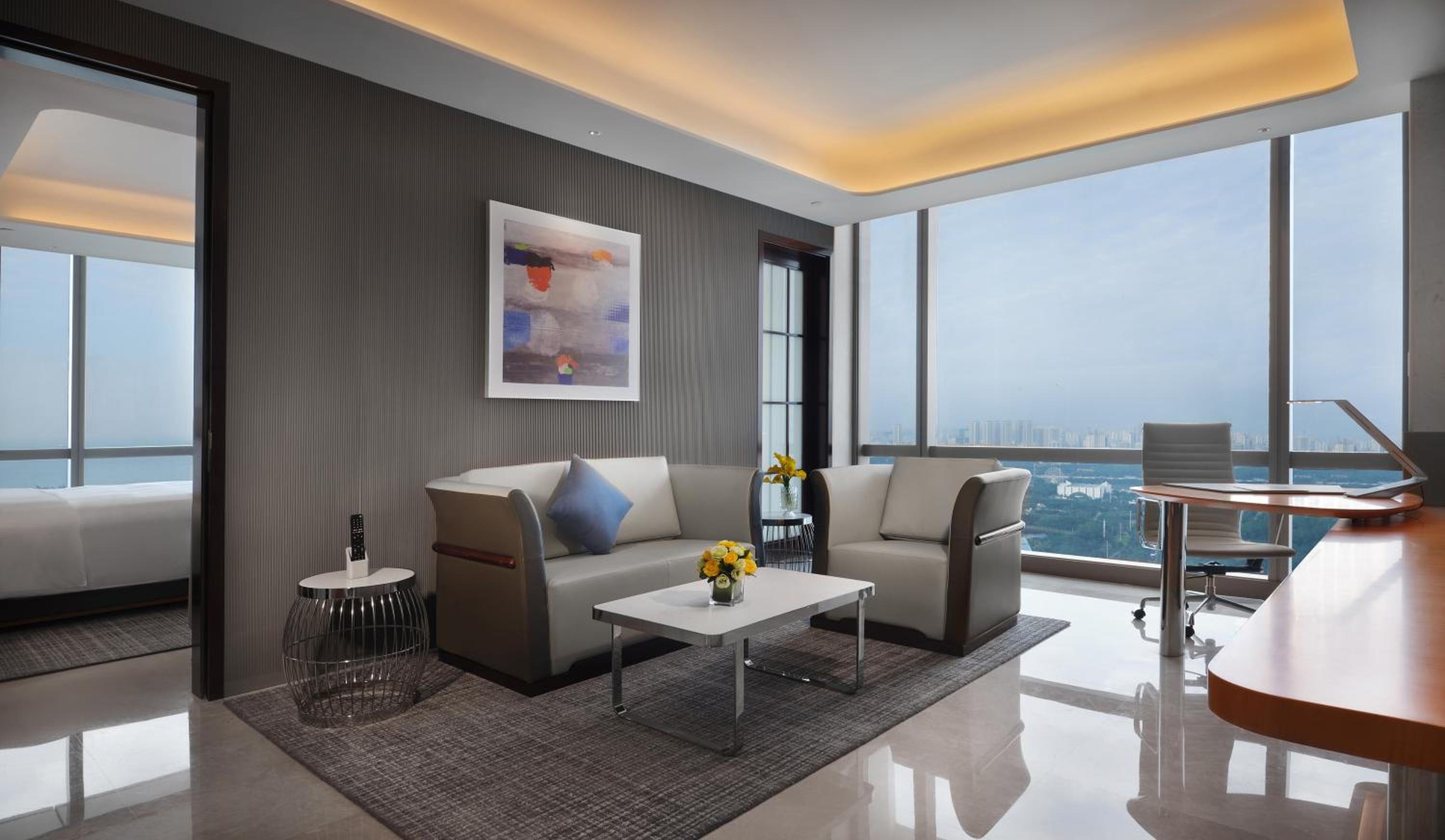 Prestige Suite, 1 King Bed, Ocean View - Photo 8