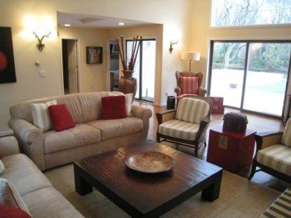 Villa photo 1