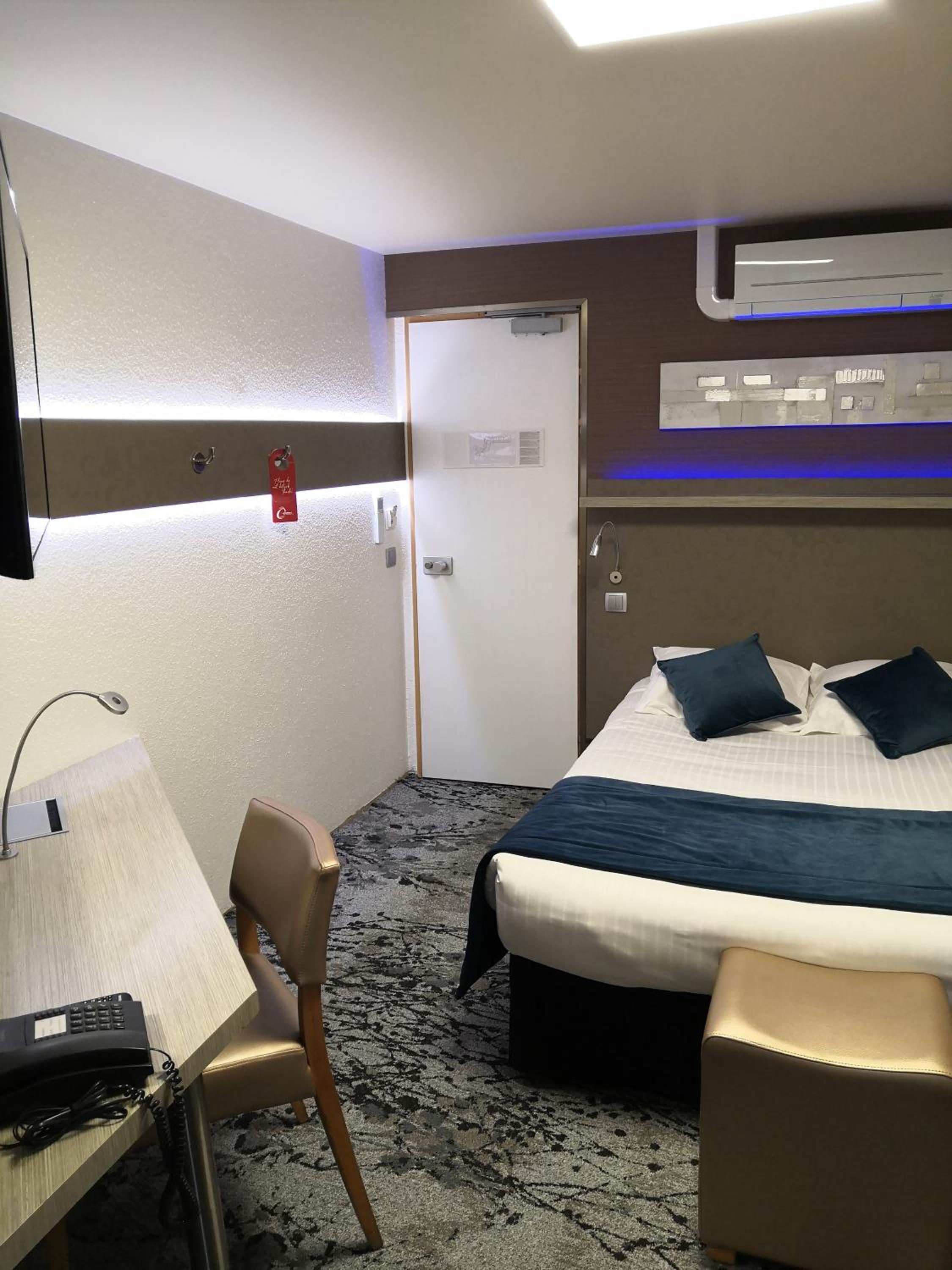 Double Room - Photo 3