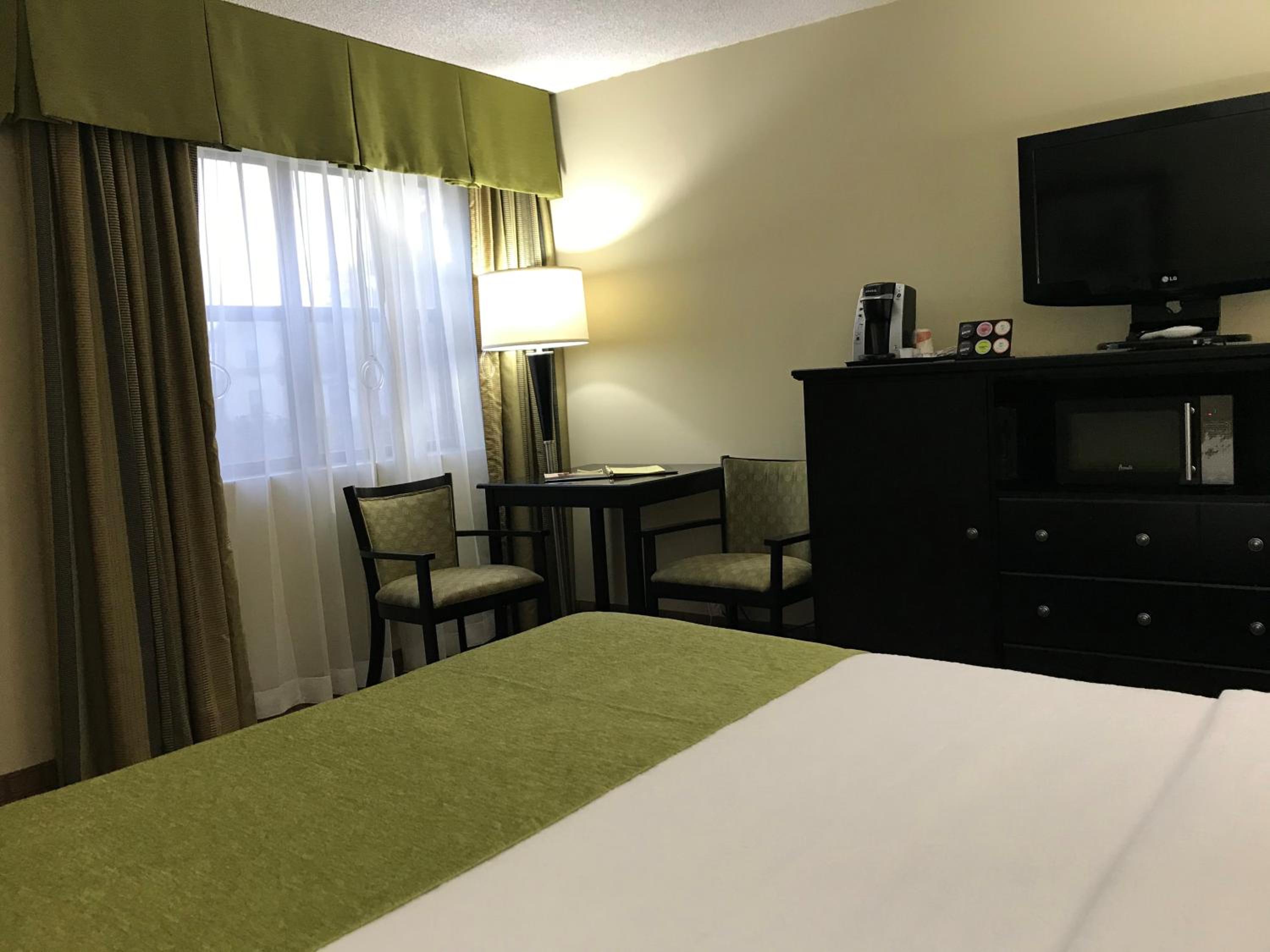 Single Room - Photo 1