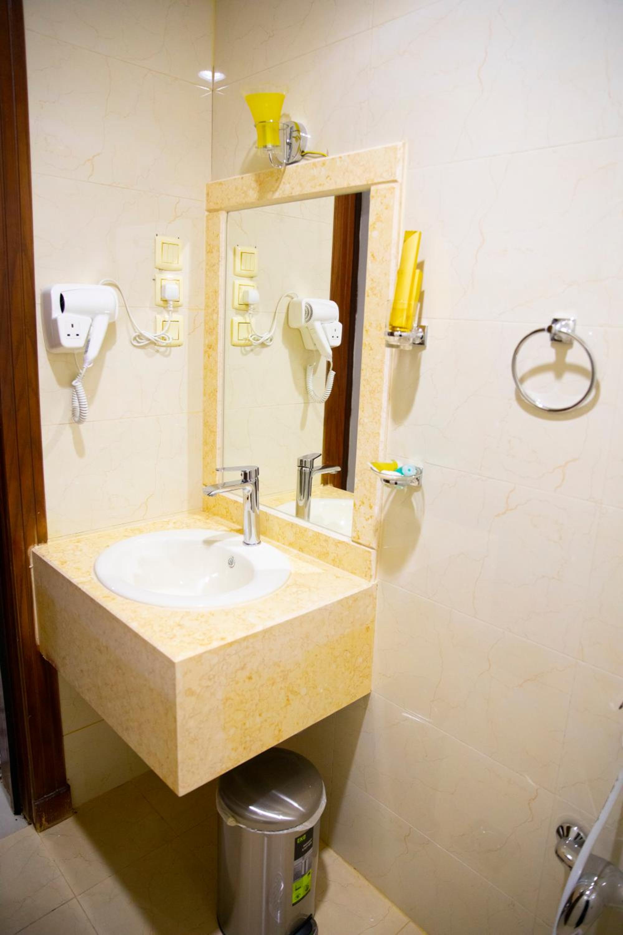 Double Room with Private External Bathroom photo 3