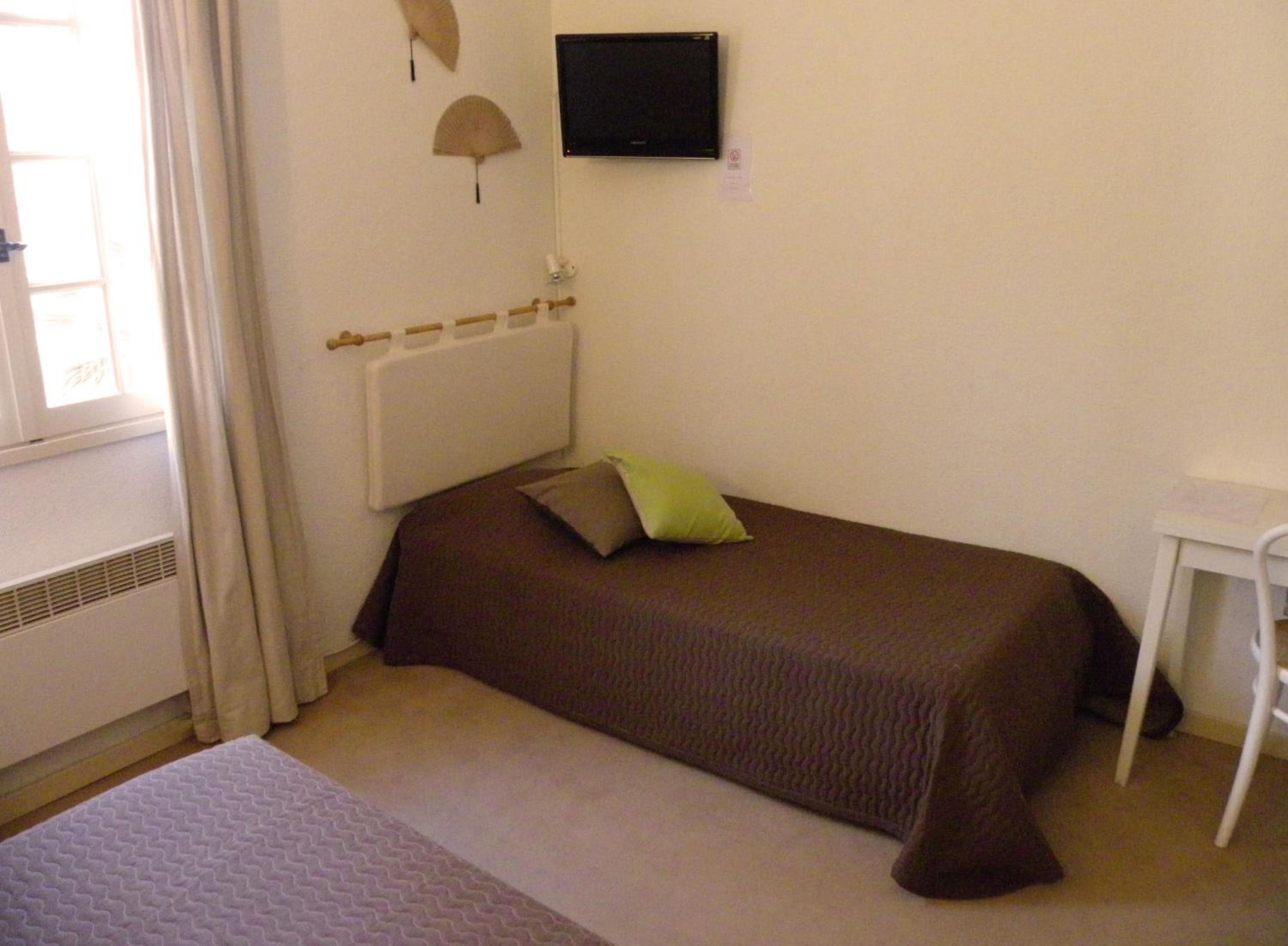 Triple Room - Photo 2