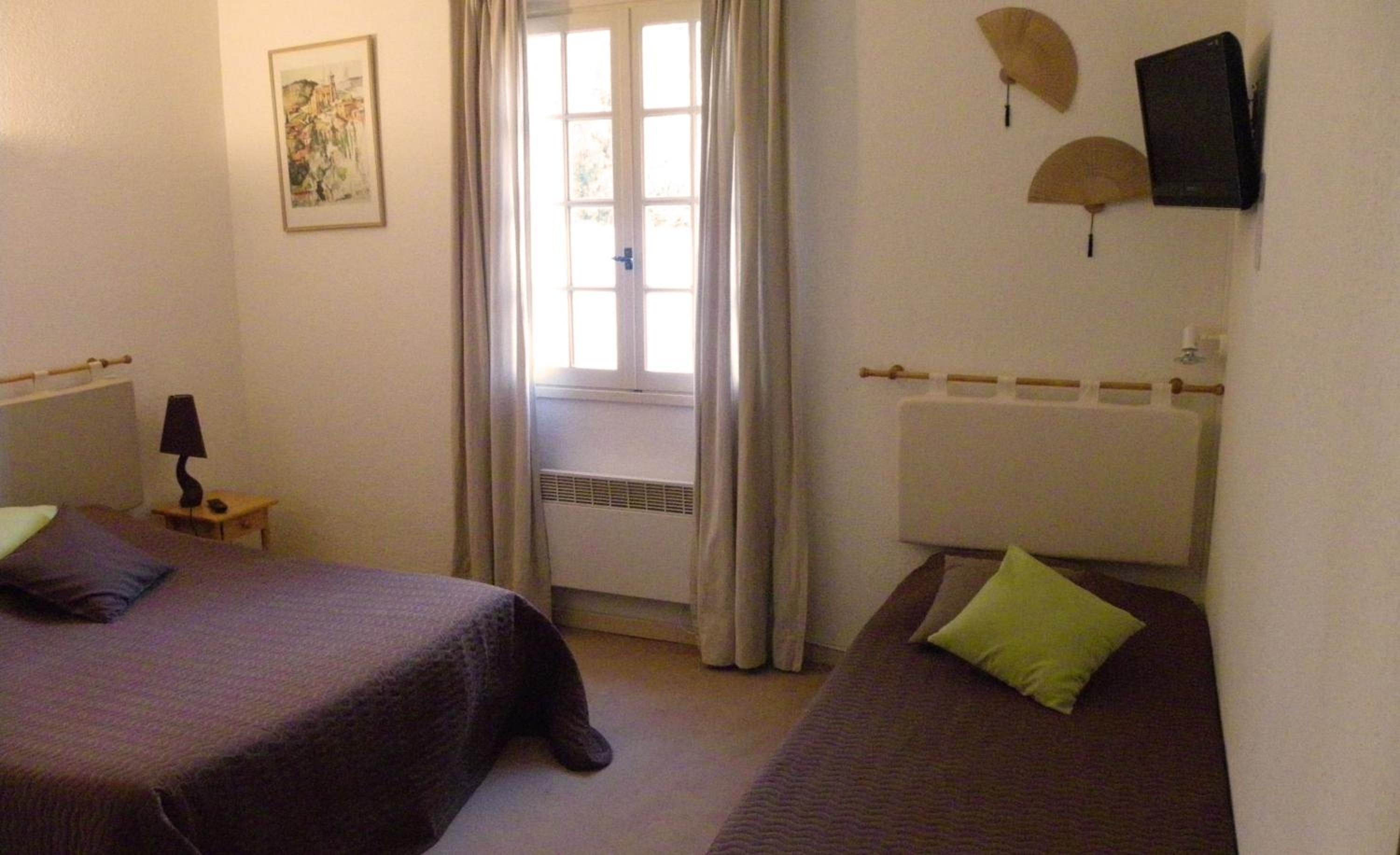 Triple Room - Photo 8
