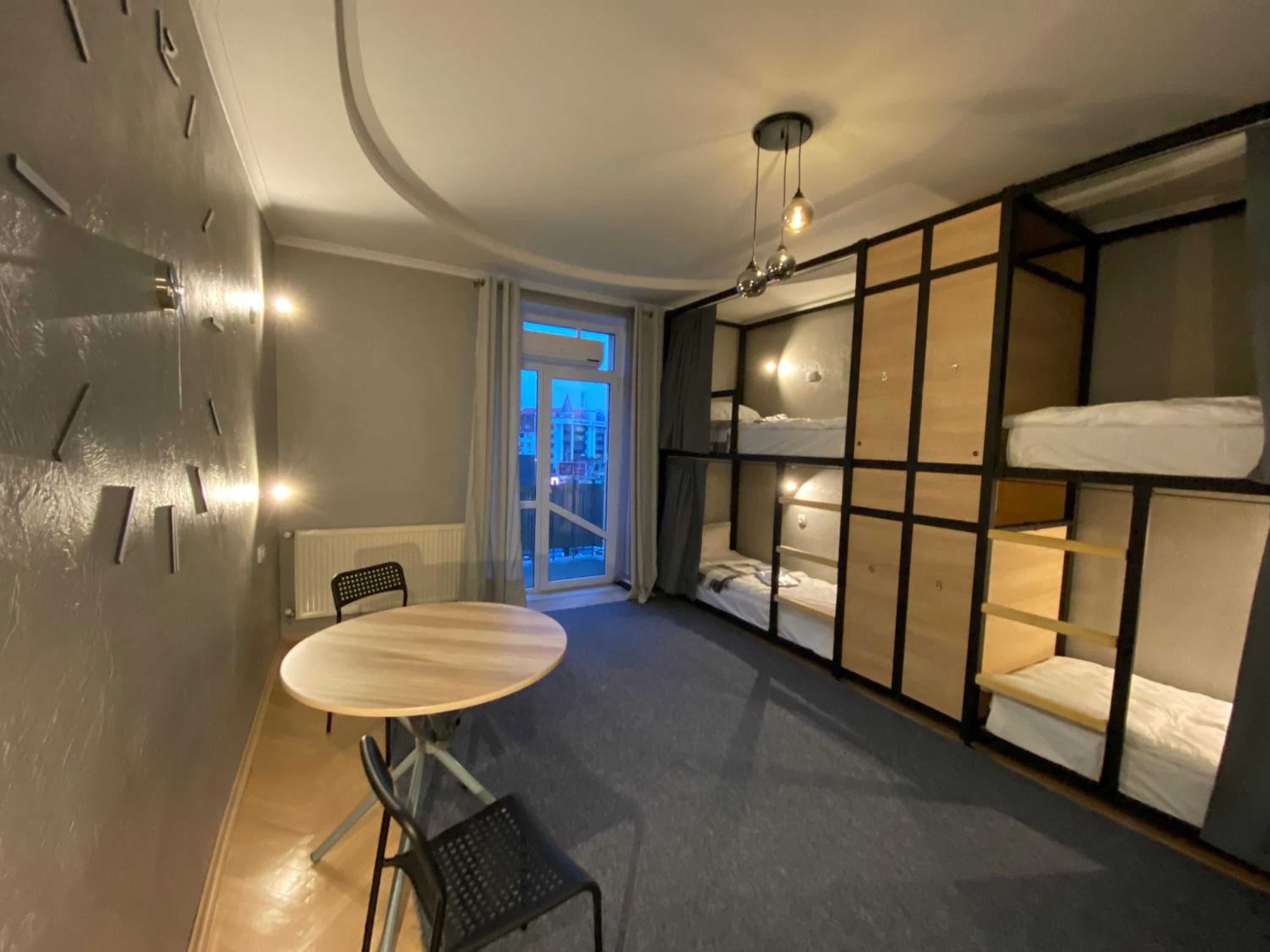 Bunk Bed in Mixed Dormitory Room