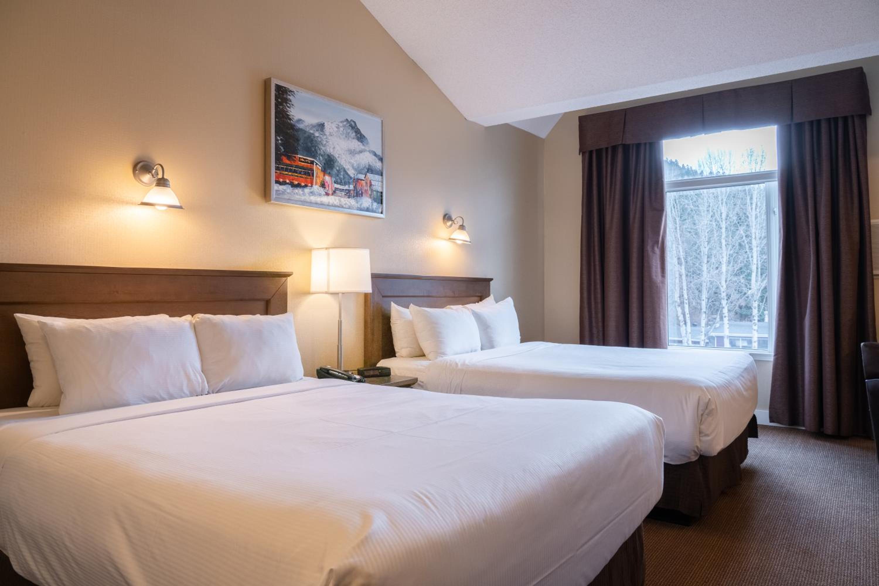 Superior 2 Queen Room