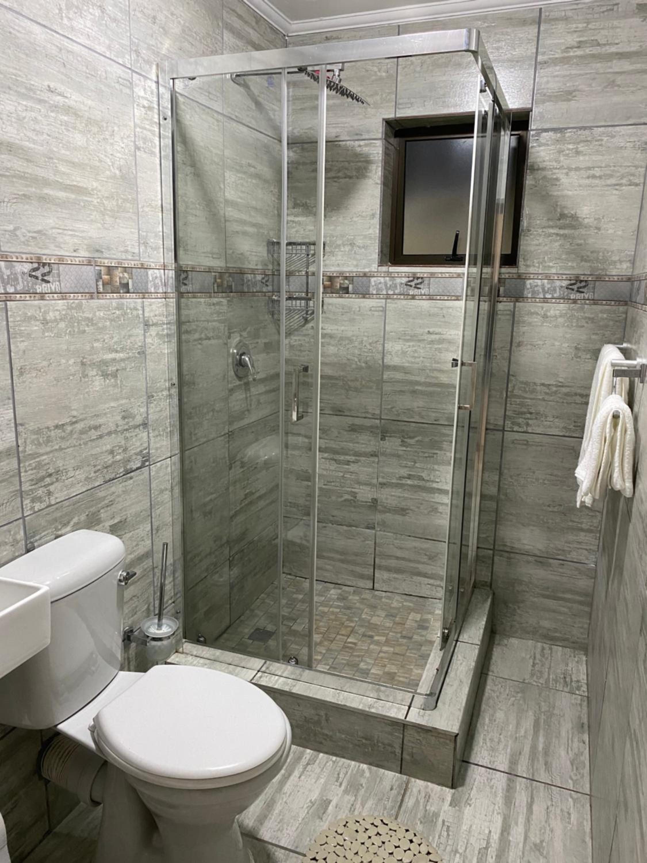 Deluxe Double Room with Shower - Photo 4