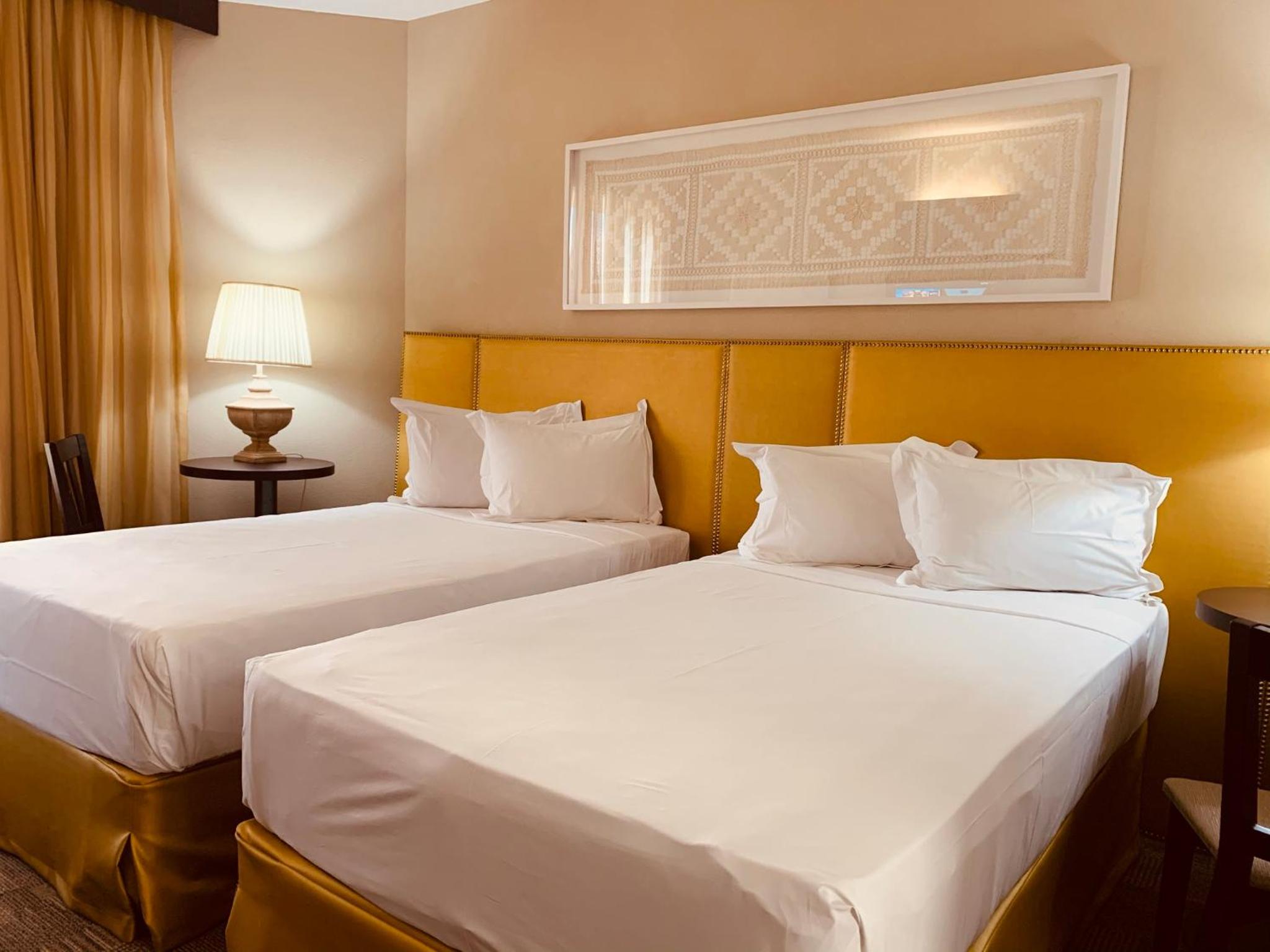Standard Twin Room - Photo 1